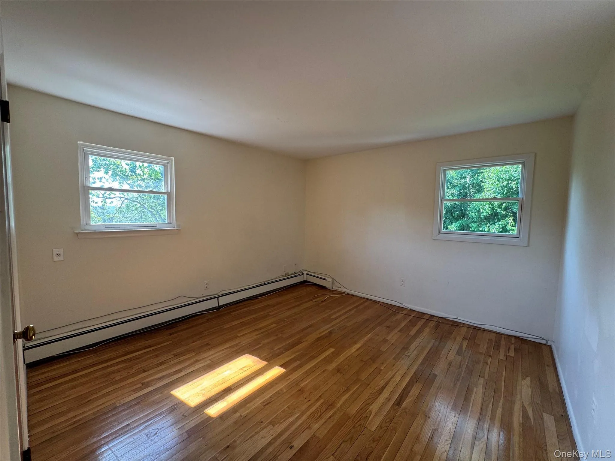 29 Hendrick Avenue, Glen Cove, NY, 3 Bedrooms Bedrooms, 6 Rooms Rooms,1 BathroomBathrooms,Residential Lease,For Rent,Hendrick,0,1001862 29 Hendrick Avenue, Glen Cove, NY, 3 Bedrooms Bedrooms, 6 Rooms Rooms,1 BathroomBathrooms,Residential Lease,For Rent,Hendrick,0,1001862