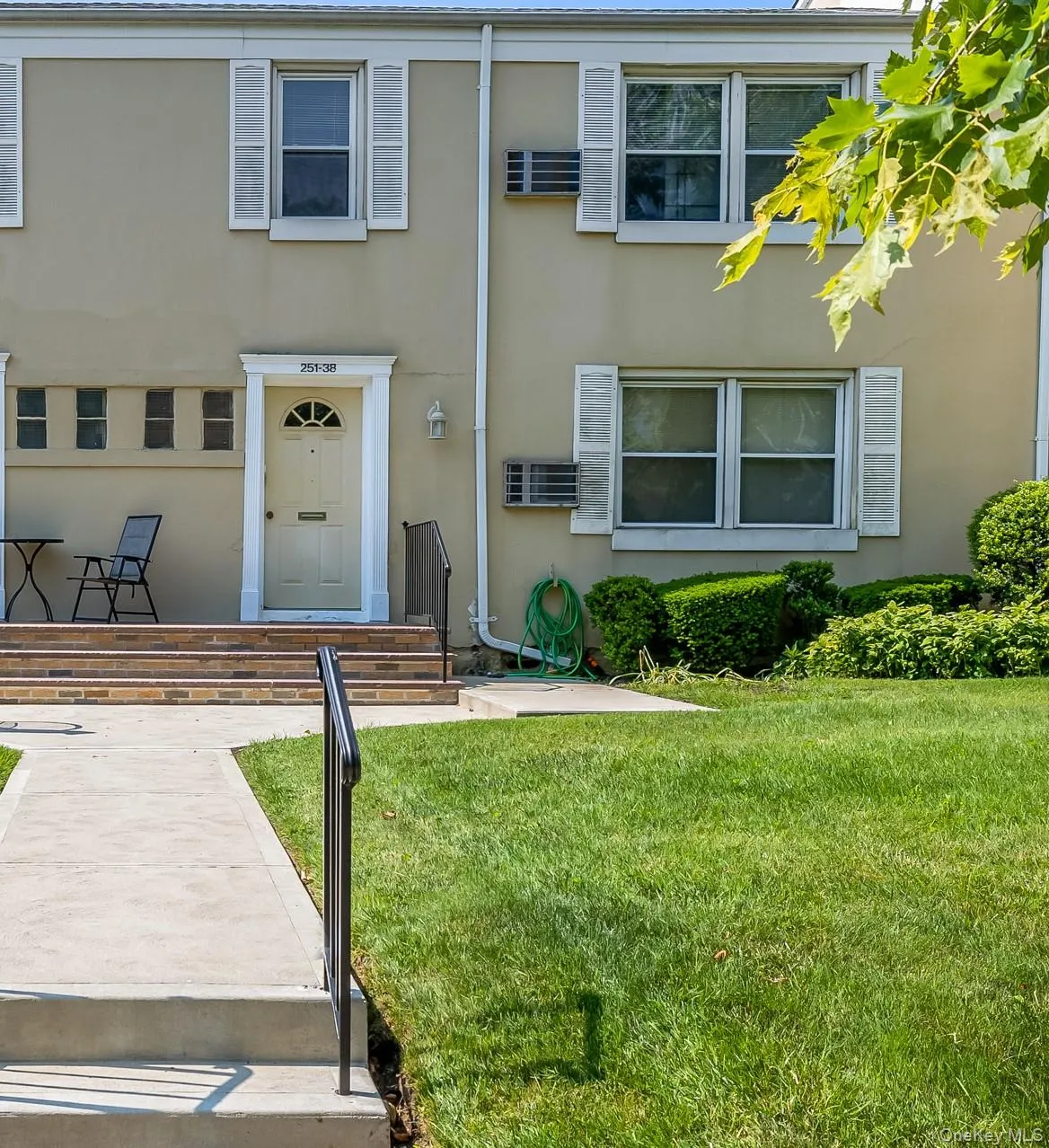 251-38 71st Avenue, New York, NY, 1 Bedroom Bedrooms, 4 Rooms Rooms,1 BathroomBathrooms,Residential,For Rent,71st,0,1001865 251-38 71st Avenue, New York, NY, 1 Bedroom Bedrooms, 4 Rooms Rooms,1 BathroomBathrooms,Residential,For Rent,71st,0,1001865
