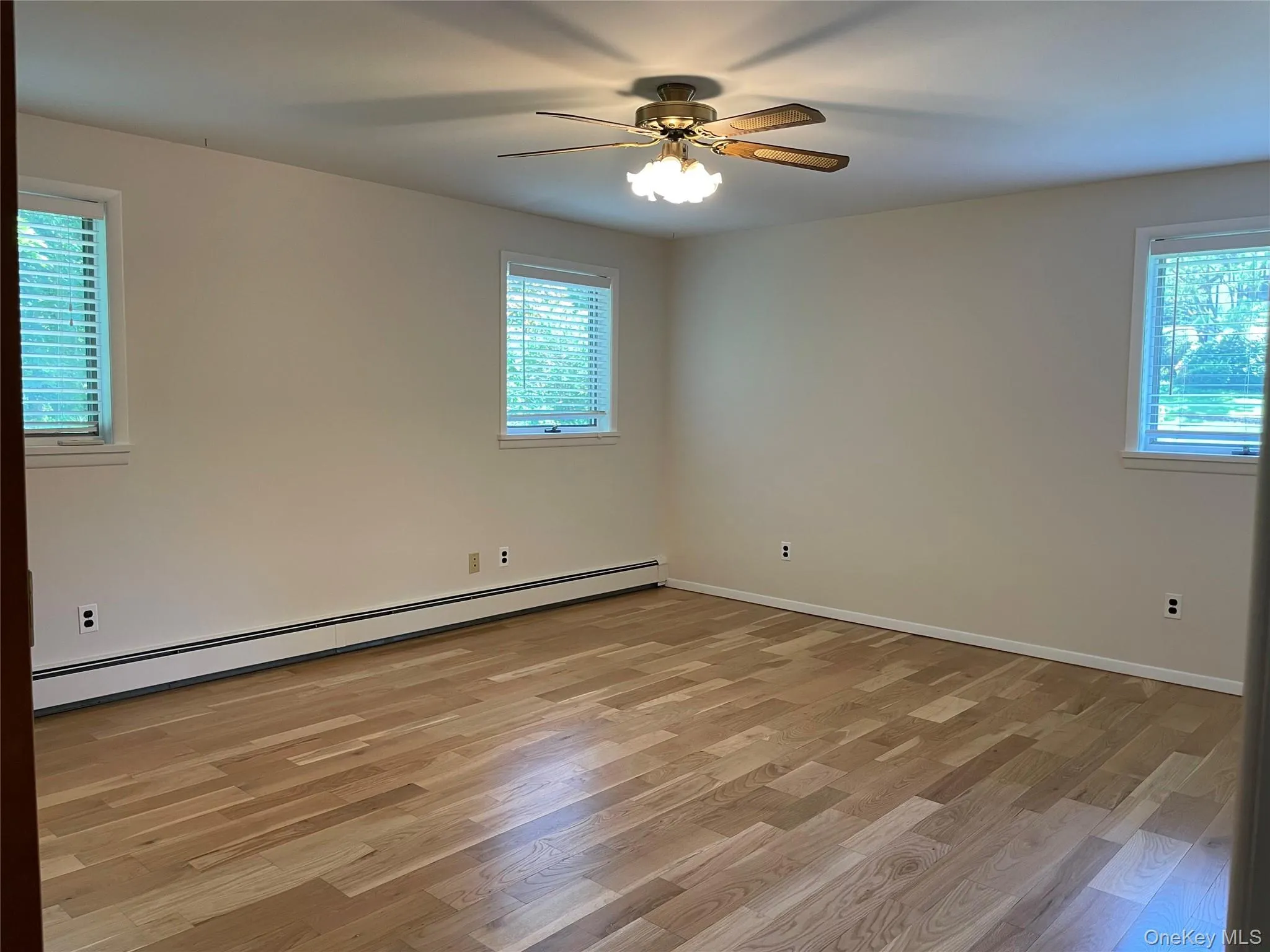 14 Cathy Court, Huntington, NY, 2 Bedrooms Bedrooms, 4 Rooms Rooms,1 BathroomBathrooms,Residential Lease,For Rent,Cathy,0,1001868 14 Cathy Court, Huntington, NY, 2 Bedrooms Bedrooms, 4 Rooms Rooms,1 BathroomBathrooms,Residential Lease,For Rent,Cathy,0,1001868