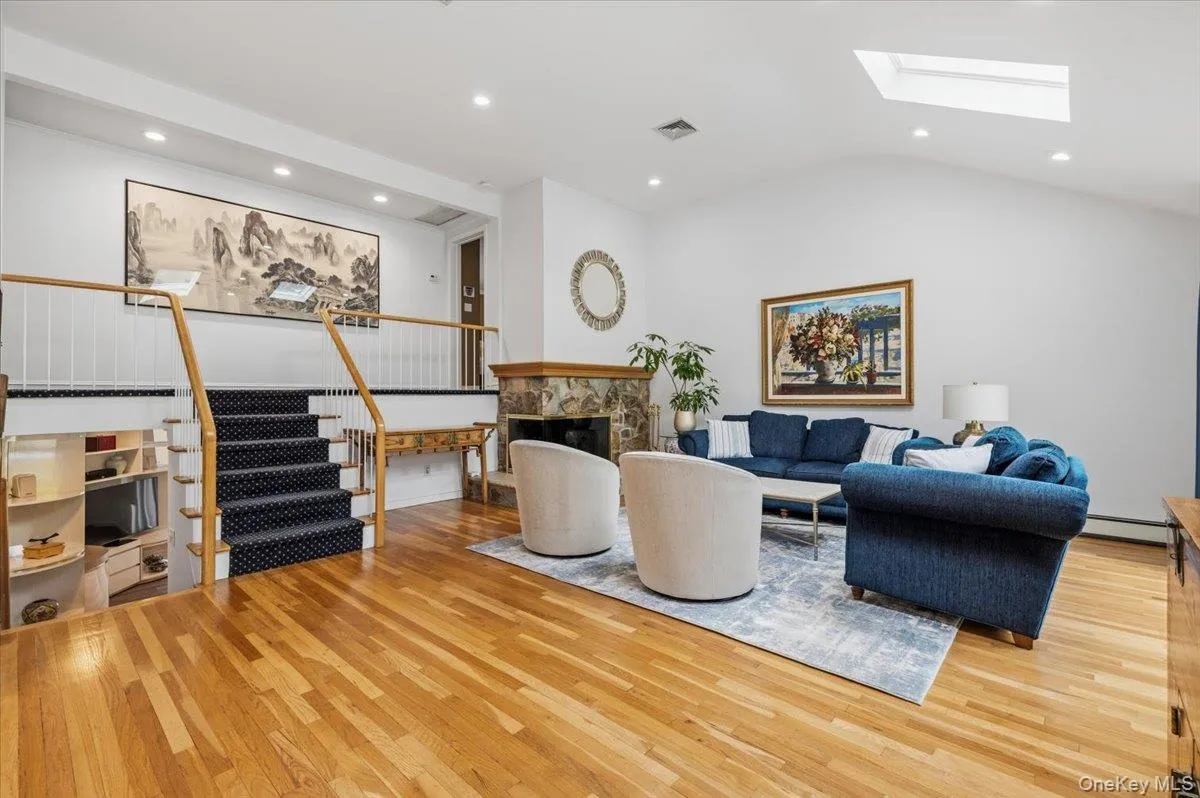 23 Maytime Court, Oyster Bay, NY, 4 Bedrooms Bedrooms, 8 Rooms Rooms,3 BathroomsBathrooms,Residential,For Rent,Maytime,0,1001874 23 Maytime Court, Oyster Bay, NY, 4 Bedrooms Bedrooms, 8 Rooms Rooms,3 BathroomsBathrooms,Residential,For Rent,Maytime,0,1001874