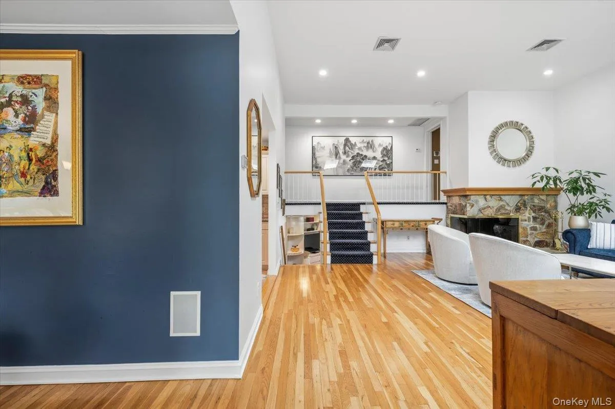 23 Maytime Court, Oyster Bay, NY, 4 Bedrooms Bedrooms, 8 Rooms Rooms,3 BathroomsBathrooms,Residential,For Rent,Maytime,0,1001874 23 Maytime Court, Oyster Bay, NY, 4 Bedrooms Bedrooms, 8 Rooms Rooms,3 BathroomsBathrooms,Residential,For Rent,Maytime,0,1001874