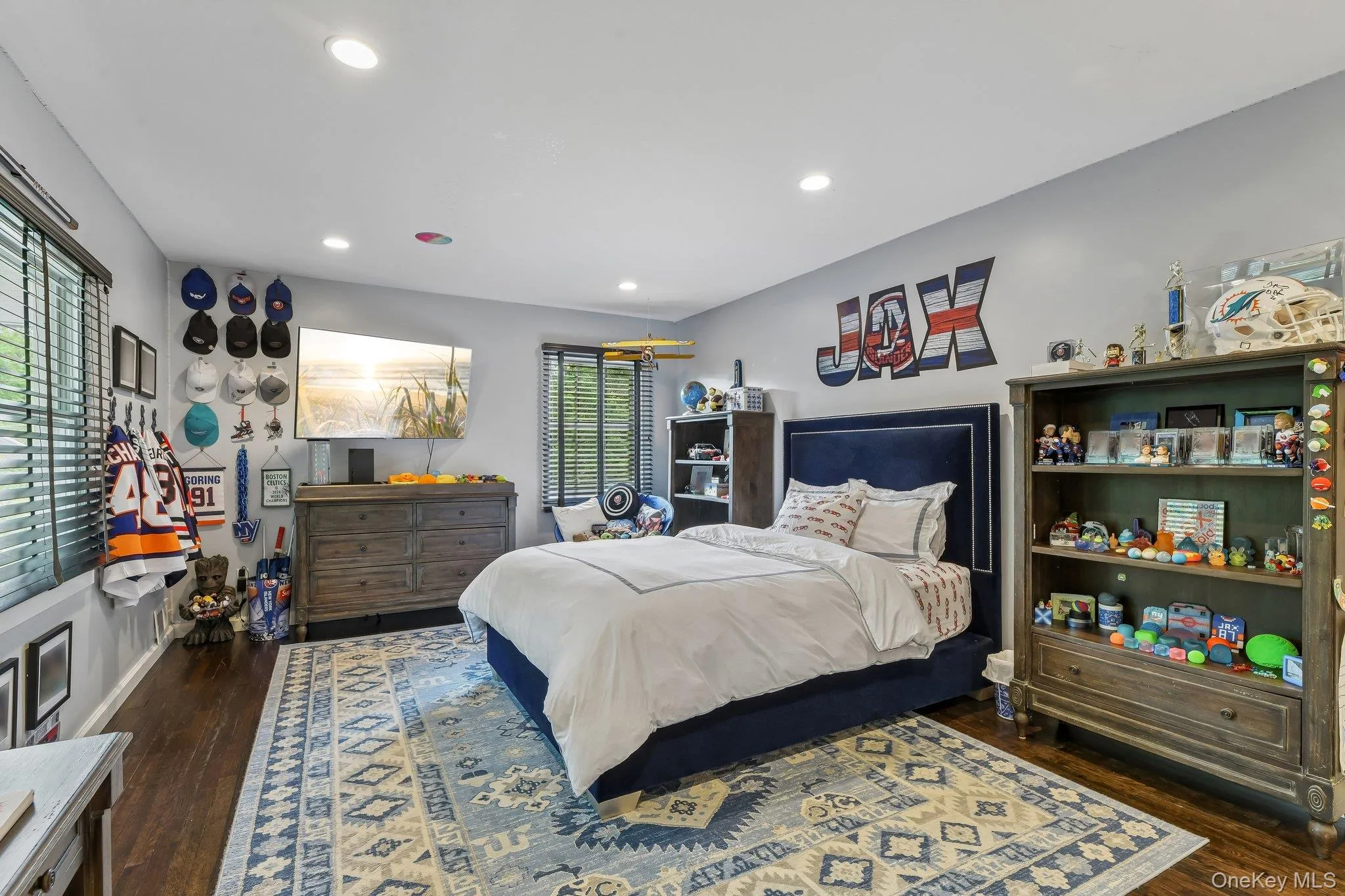 1 Lakeville Court, North Hempstead, NY, 5 Bedrooms Bedrooms, 11 Rooms Rooms,3 BathroomsBathrooms,Residential,For Rent,Lakeville,0,1001877 1 Lakeville Court, North Hempstead, NY, 5 Bedrooms Bedrooms, 11 Rooms Rooms,3 BathroomsBathrooms,Residential,For Rent,Lakeville,0,1001877