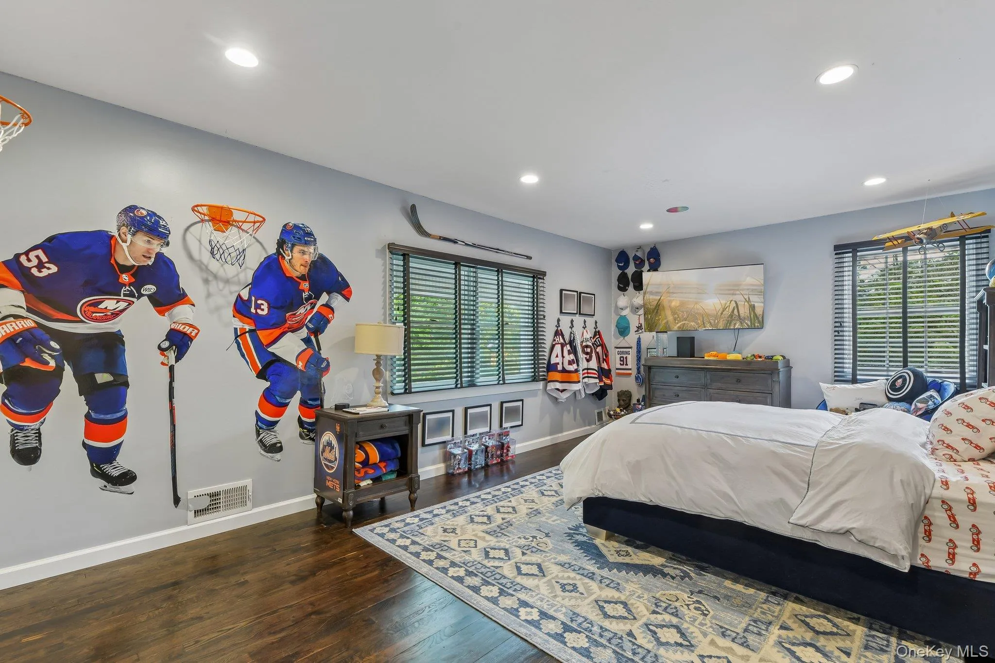 1 Lakeville Court, North Hempstead, NY, 5 Bedrooms Bedrooms, 11 Rooms Rooms,3 BathroomsBathrooms,Residential,For Rent,Lakeville,0,1001877 1 Lakeville Court, North Hempstead, NY, 5 Bedrooms Bedrooms, 11 Rooms Rooms,3 BathroomsBathrooms,Residential,For Rent,Lakeville,0,1001877