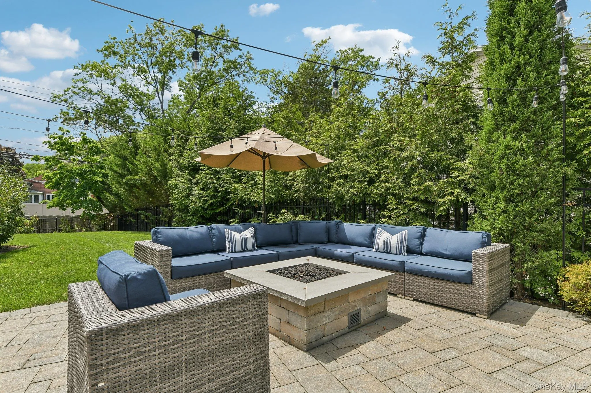 1 Lakeville Court, North Hempstead, NY, 5 Bedrooms Bedrooms, 11 Rooms Rooms,3 BathroomsBathrooms,Residential,For Rent,Lakeville,0,1001877 1 Lakeville Court, North Hempstead, NY, 5 Bedrooms Bedrooms, 11 Rooms Rooms,3 BathroomsBathrooms,Residential,For Rent,Lakeville,0,1001877