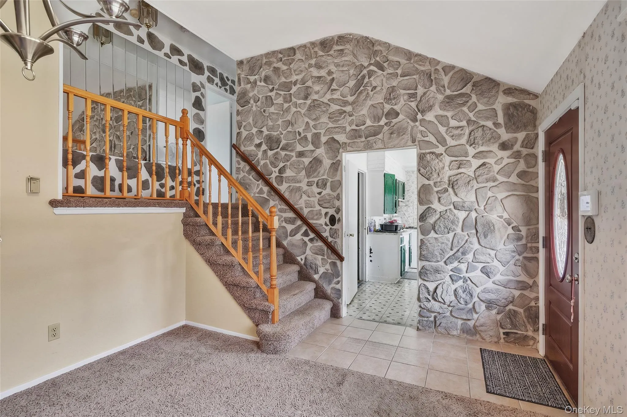 Formal LR with Vaulted Ceilings Formal LR with Vaulted Ceilings