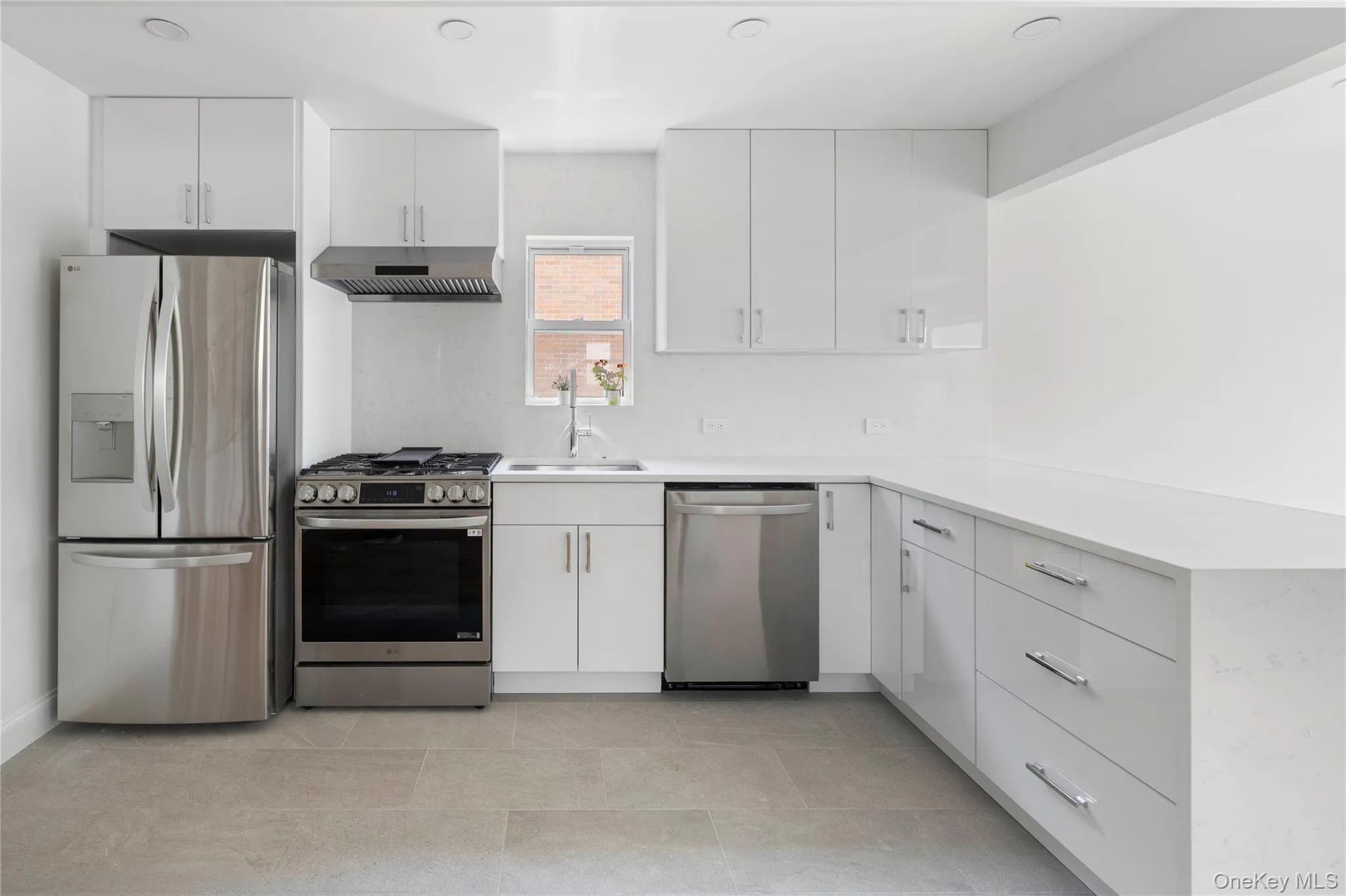 58-28 84th Street, New York, NY, 3 Bedrooms Bedrooms, 6 Rooms Rooms,2 BathroomsBathrooms,Residential Lease,For Rent,84th,0,1001887 58-28 84th Street, New York, NY, 3 Bedrooms Bedrooms, 6 Rooms Rooms,2 BathroomsBathrooms,Residential Lease,For Rent,84th,0,1001887