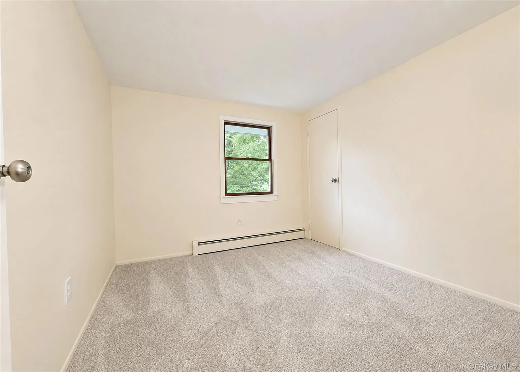 2 Shenandoah Boulevard, Brookhaven, NY, 4 Bedrooms Bedrooms, 9 Rooms Rooms,1 BathroomBathrooms,Residential,For Rent,Shenandoah,0,1001901 2 Shenandoah Boulevard, Brookhaven, NY, 4 Bedrooms Bedrooms, 9 Rooms Rooms,1 BathroomBathrooms,Residential,For Rent,Shenandoah,0,1001901