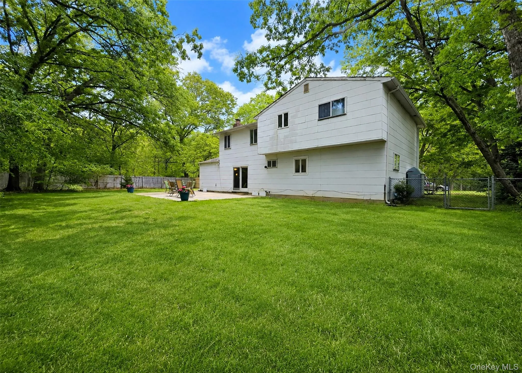 2 Shenandoah Boulevard, Brookhaven, NY, 4 Bedrooms Bedrooms, 9 Rooms Rooms,1 BathroomBathrooms,Residential,For Rent,Shenandoah,0,1001901 2 Shenandoah Boulevard, Brookhaven, NY, 4 Bedrooms Bedrooms, 9 Rooms Rooms,1 BathroomBathrooms,Residential,For Rent,Shenandoah,0,1001901