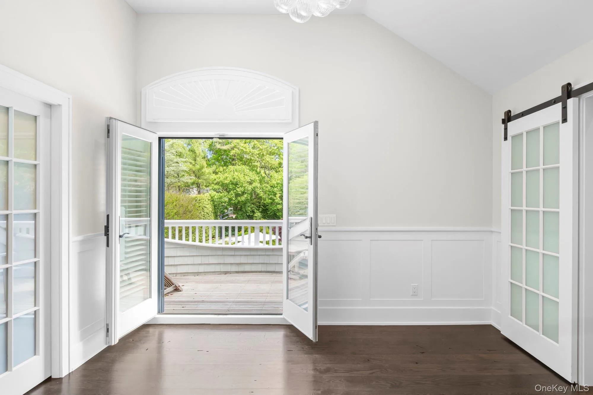 90 Rogers Avenue, Southampton, NY, 5 Bedrooms Bedrooms, 10 Rooms Rooms,3 BathroomsBathrooms,Residential,For Rent,Rogers,0,1001905 90 Rogers Avenue, Southampton, NY, 5 Bedrooms Bedrooms, 10 Rooms Rooms,3 BathroomsBathrooms,Residential,For Rent,Rogers,0,1001905