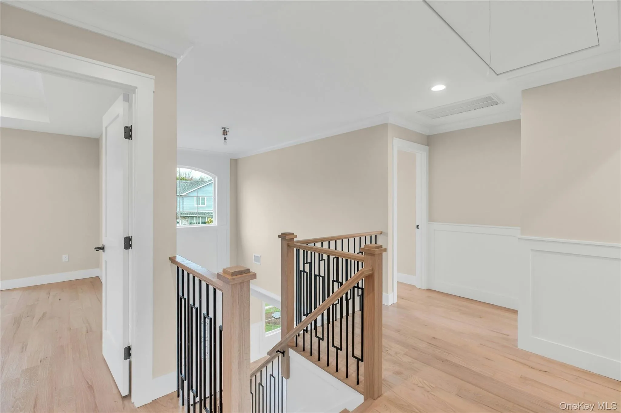 76 Wyoming Court, Oyster Bay, NY, 5 Bedrooms Bedrooms, 10 Rooms Rooms,4 BathroomsBathrooms,Residential,For Rent,Wyoming,0,1001913 76 Wyoming Court, Oyster Bay, NY, 5 Bedrooms Bedrooms, 10 Rooms Rooms,4 BathroomsBathrooms,Residential,For Rent,Wyoming,0,1001913