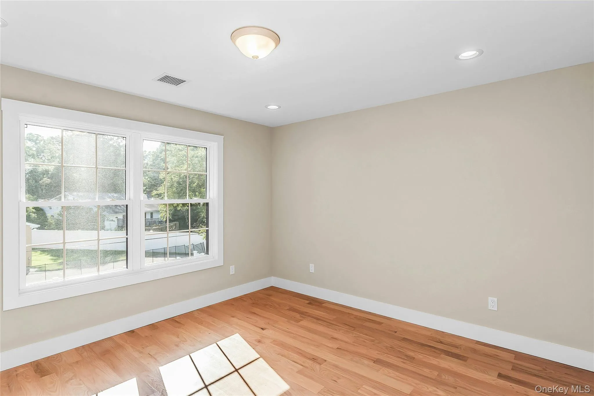 76 Wyoming Court, Oyster Bay, NY, 5 Bedrooms Bedrooms, 10 Rooms Rooms,4 BathroomsBathrooms,Residential,For Rent,Wyoming,0,1001913 76 Wyoming Court, Oyster Bay, NY, 5 Bedrooms Bedrooms, 10 Rooms Rooms,4 BathroomsBathrooms,Residential,For Rent,Wyoming,0,1001913