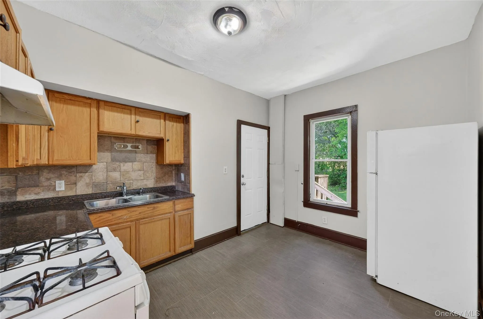 43 High Street, Poughkeepsie, NY, 4 Bedrooms Bedrooms, 7 Rooms Rooms,1 BathroomBathrooms,Residential Lease,For Rent,High,0,1001914 43 High Street, Poughkeepsie, NY, 4 Bedrooms Bedrooms, 7 Rooms Rooms,1 BathroomBathrooms,Residential Lease,For Rent,High,0,1001914