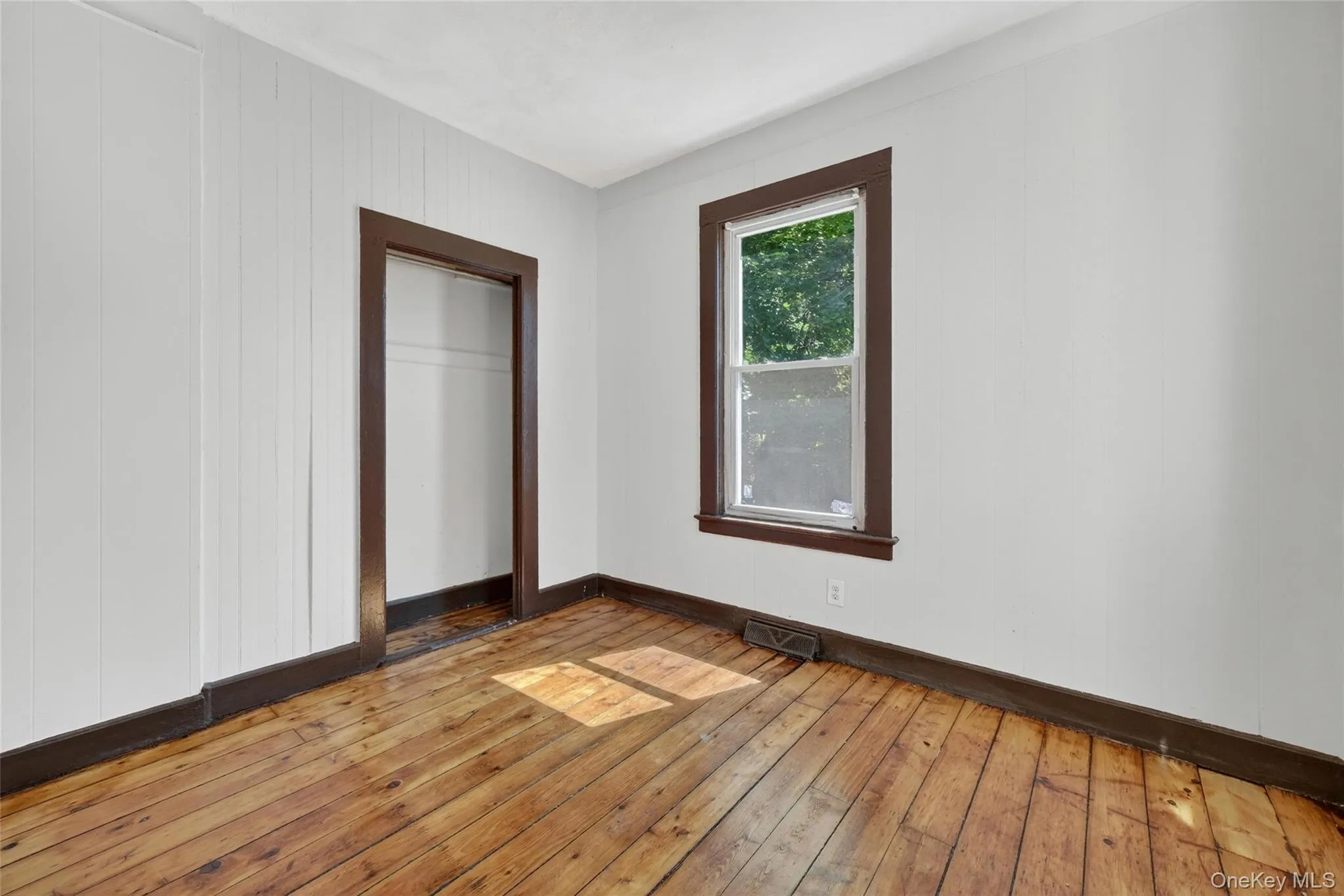 43 High Street, Poughkeepsie, NY, 4 Bedrooms Bedrooms, 7 Rooms Rooms,1 BathroomBathrooms,Residential Lease,For Rent,High,0,1001914 43 High Street, Poughkeepsie, NY, 4 Bedrooms Bedrooms, 7 Rooms Rooms,1 BathroomBathrooms,Residential Lease,For Rent,High,0,1001914