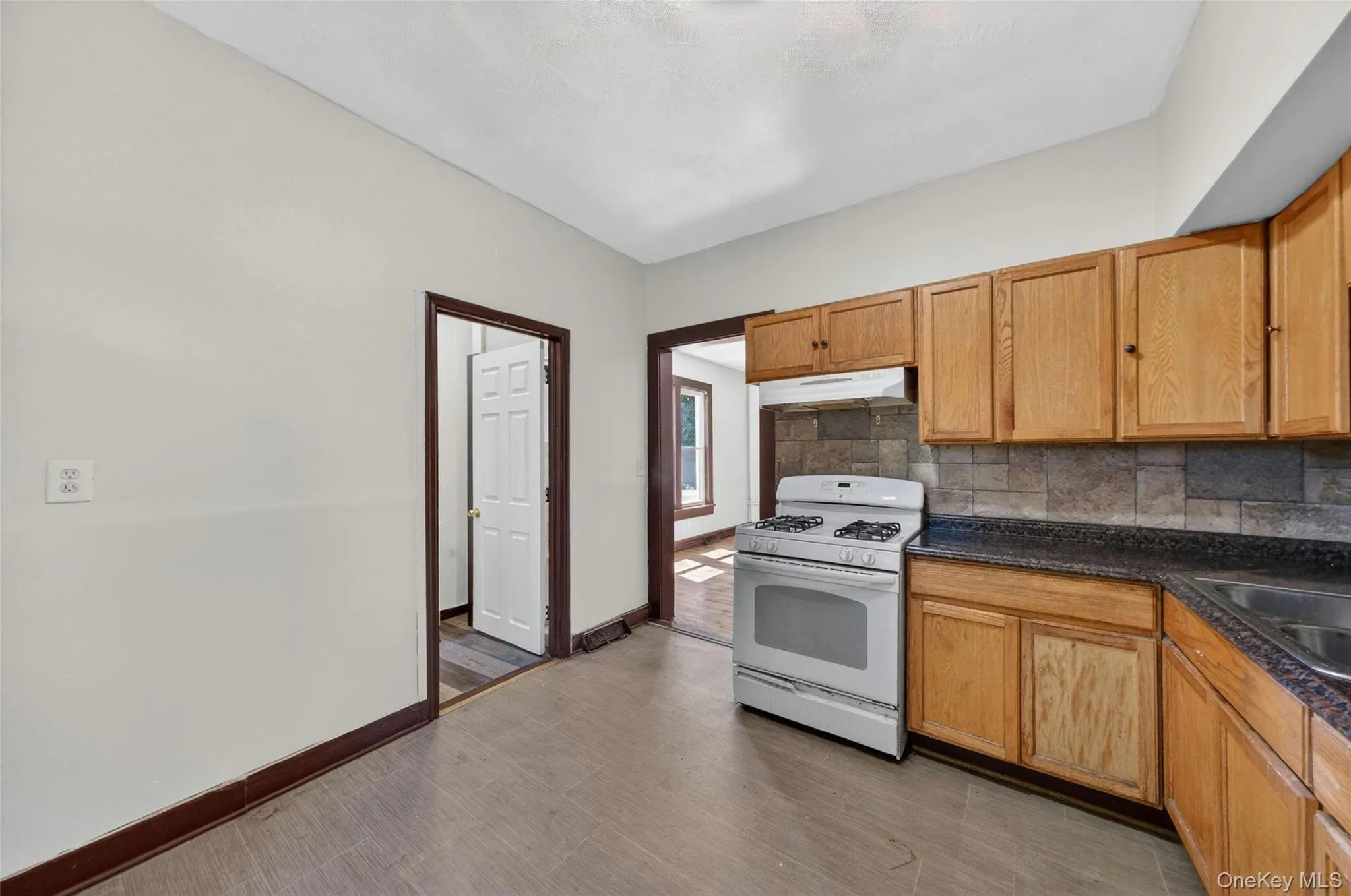 43 High Street, Poughkeepsie, NY, 4 Bedrooms Bedrooms, 7 Rooms Rooms,1 BathroomBathrooms,Residential Lease,For Rent,High,0,1001914 43 High Street, Poughkeepsie, NY, 4 Bedrooms Bedrooms, 7 Rooms Rooms,1 BathroomBathrooms,Residential Lease,For Rent,High,0,1001914