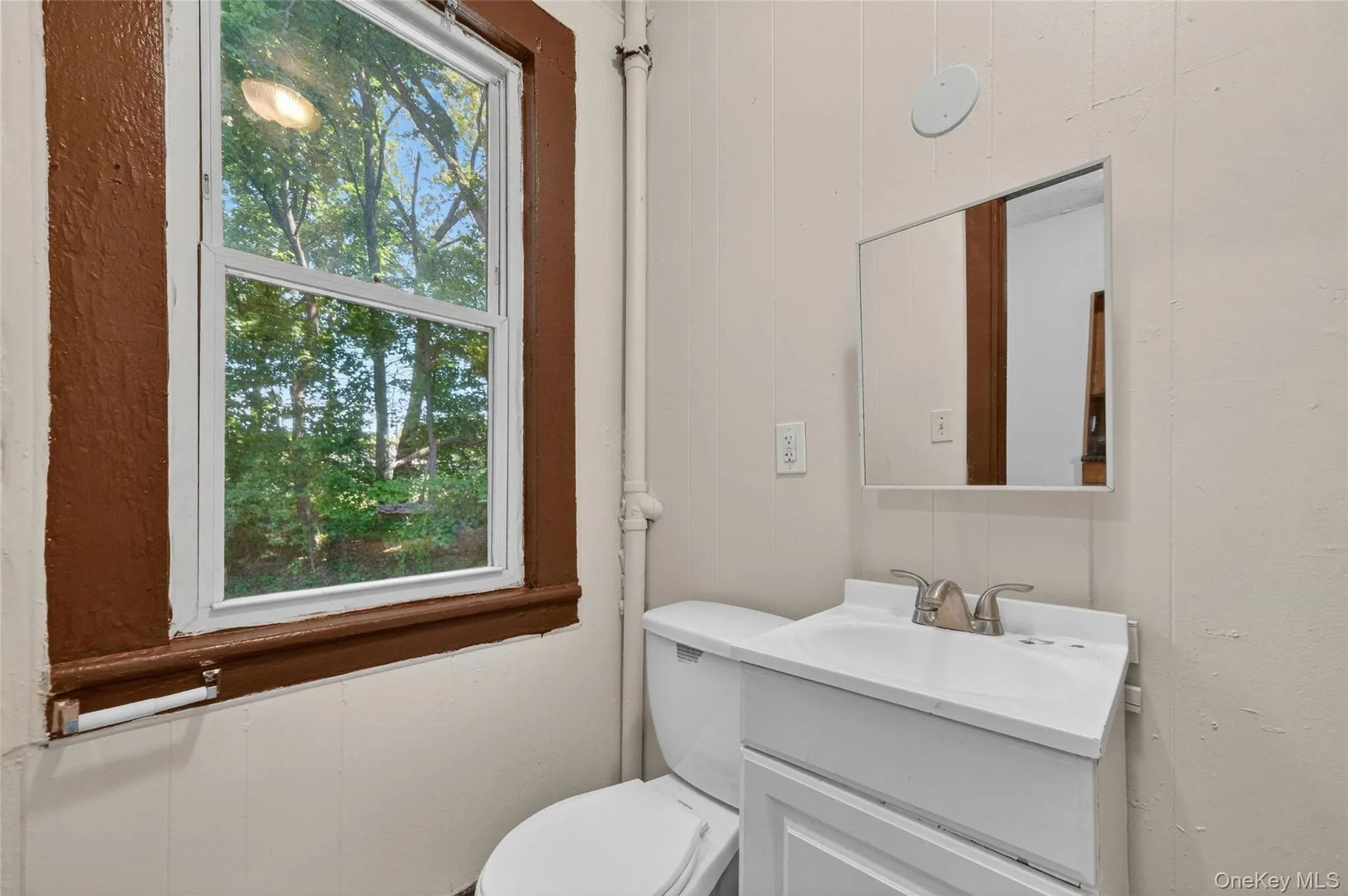 43 High Street, Poughkeepsie, NY, 4 Bedrooms Bedrooms, 7 Rooms Rooms,1 BathroomBathrooms,Residential Lease,For Rent,High,0,1001914 43 High Street, Poughkeepsie, NY, 4 Bedrooms Bedrooms, 7 Rooms Rooms,1 BathroomBathrooms,Residential Lease,For Rent,High,0,1001914