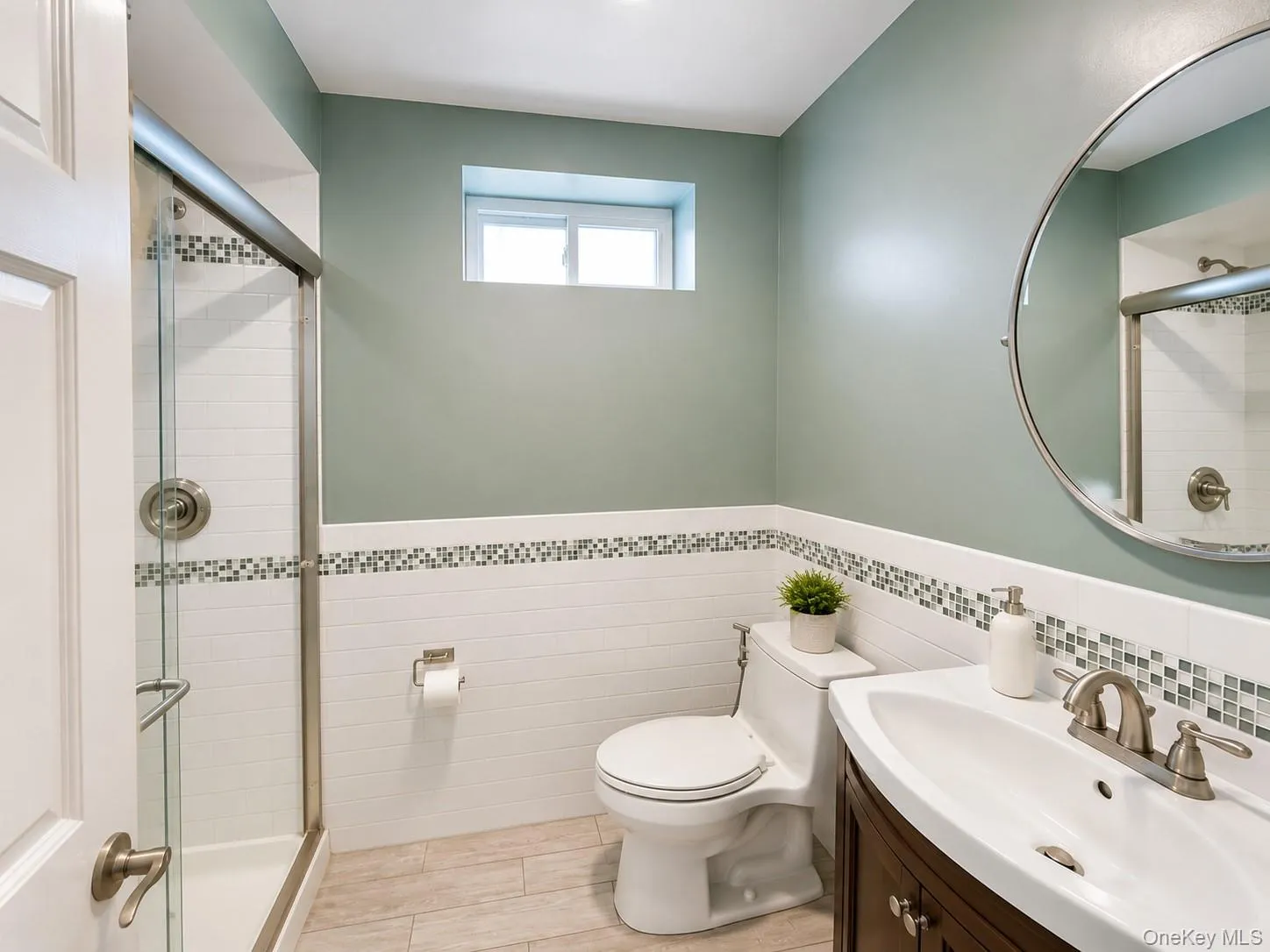 Full Bath Full Bath