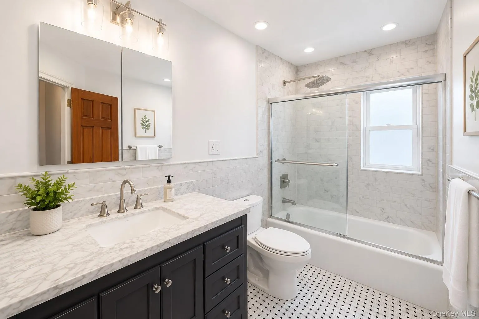 Full Bath Full Bath