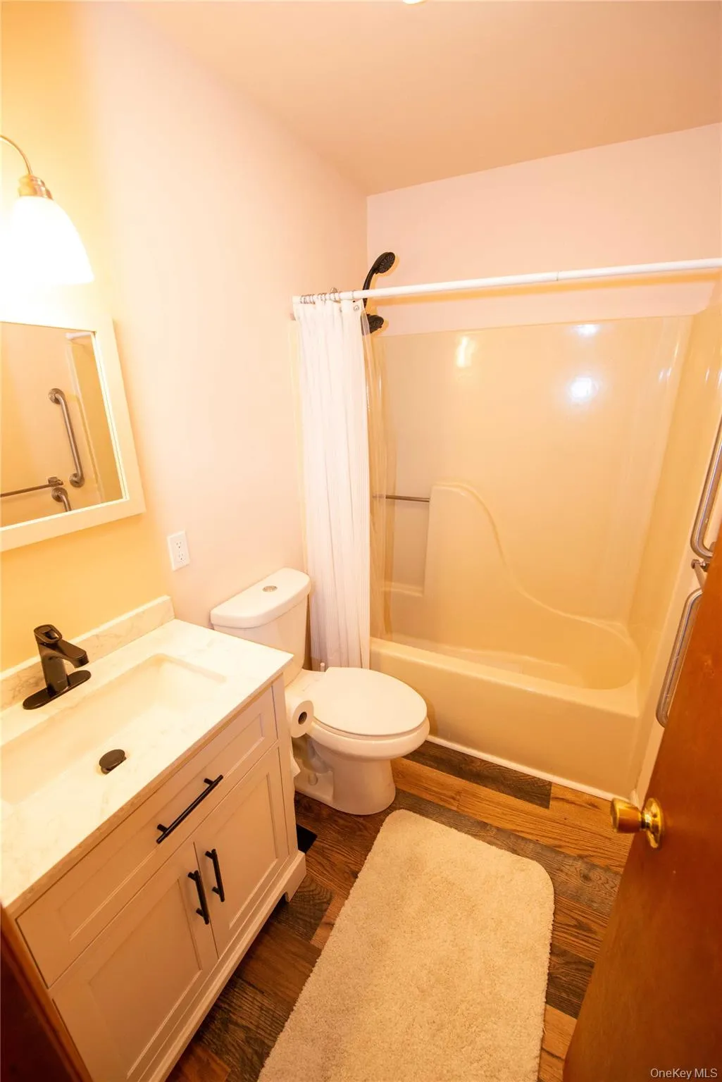 68 Post Street, Saugerties, NY, 3 Bedrooms Bedrooms, 6 Rooms Rooms,2 BathroomsBathrooms,Residential Lease,For Rent,Post,0,1001921 68 Post Street, Saugerties, NY, 3 Bedrooms Bedrooms, 6 Rooms Rooms,2 BathroomsBathrooms,Residential Lease,For Rent,Post,0,1001921
