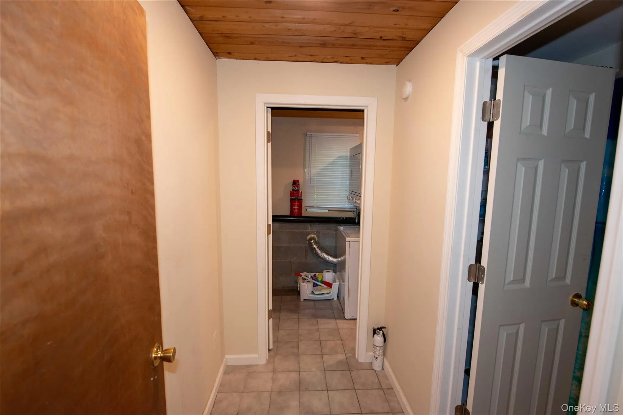 68 Post Street, Saugerties, NY, 3 Bedrooms Bedrooms, 6 Rooms Rooms,2 BathroomsBathrooms,Residential Lease,For Rent,Post,0,1001921 68 Post Street, Saugerties, NY, 3 Bedrooms Bedrooms, 6 Rooms Rooms,2 BathroomsBathrooms,Residential Lease,For Rent,Post,0,1001921