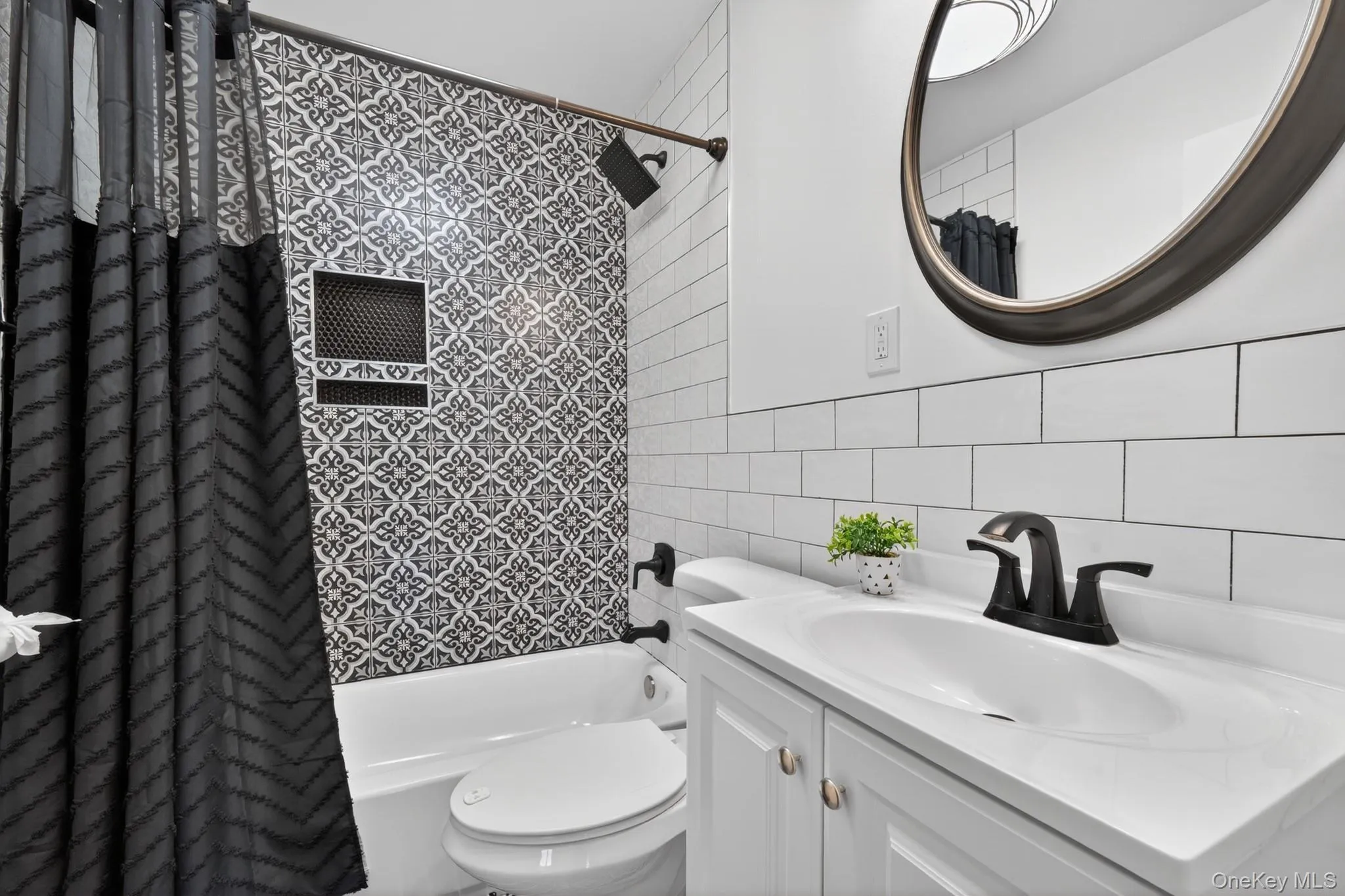 22 Kenneth Avenue, Hempstead, NY, 4 Bedrooms Bedrooms, 9 Rooms Rooms,3 BathroomsBathrooms,Residential,For Rent,Kenneth,0,1001922 22 Kenneth Avenue, Hempstead, NY, 4 Bedrooms Bedrooms, 9 Rooms Rooms,3 BathroomsBathrooms,Residential,For Rent,Kenneth,0,1001922
