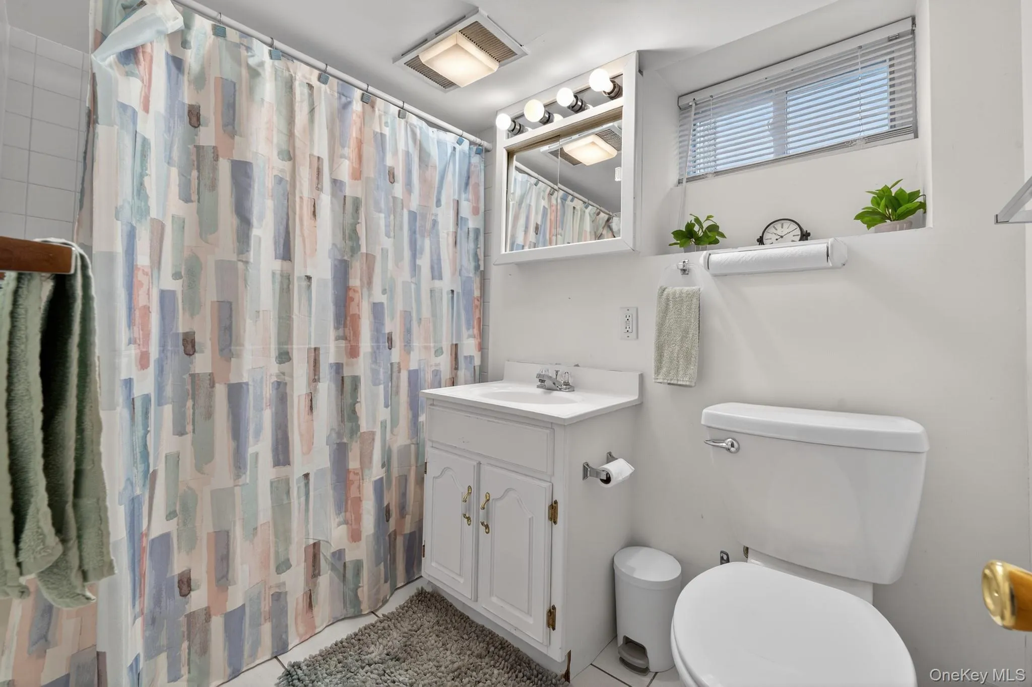 22 Kenneth Avenue, Hempstead, NY, 4 Bedrooms Bedrooms, 9 Rooms Rooms,3 BathroomsBathrooms,Residential,For Rent,Kenneth,0,1001922 22 Kenneth Avenue, Hempstead, NY, 4 Bedrooms Bedrooms, 9 Rooms Rooms,3 BathroomsBathrooms,Residential,For Rent,Kenneth,0,1001922