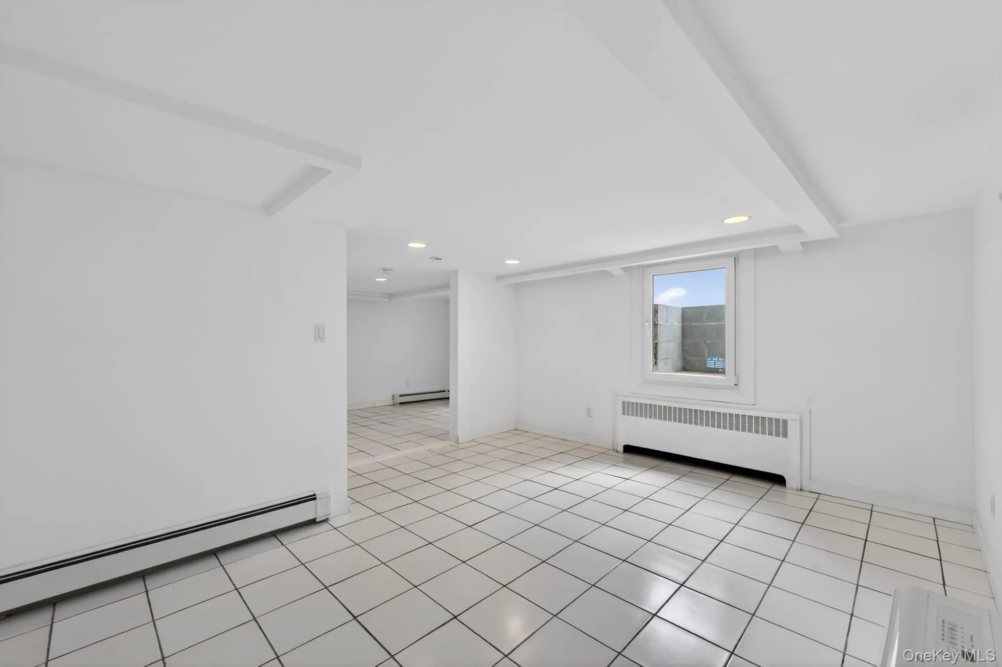 22 Kenneth Avenue, Hempstead, NY, 4 Bedrooms Bedrooms, 9 Rooms Rooms,3 BathroomsBathrooms,Residential,For Rent,Kenneth,0,1001922 22 Kenneth Avenue, Hempstead, NY, 4 Bedrooms Bedrooms, 9 Rooms Rooms,3 BathroomsBathrooms,Residential,For Rent,Kenneth,0,1001922