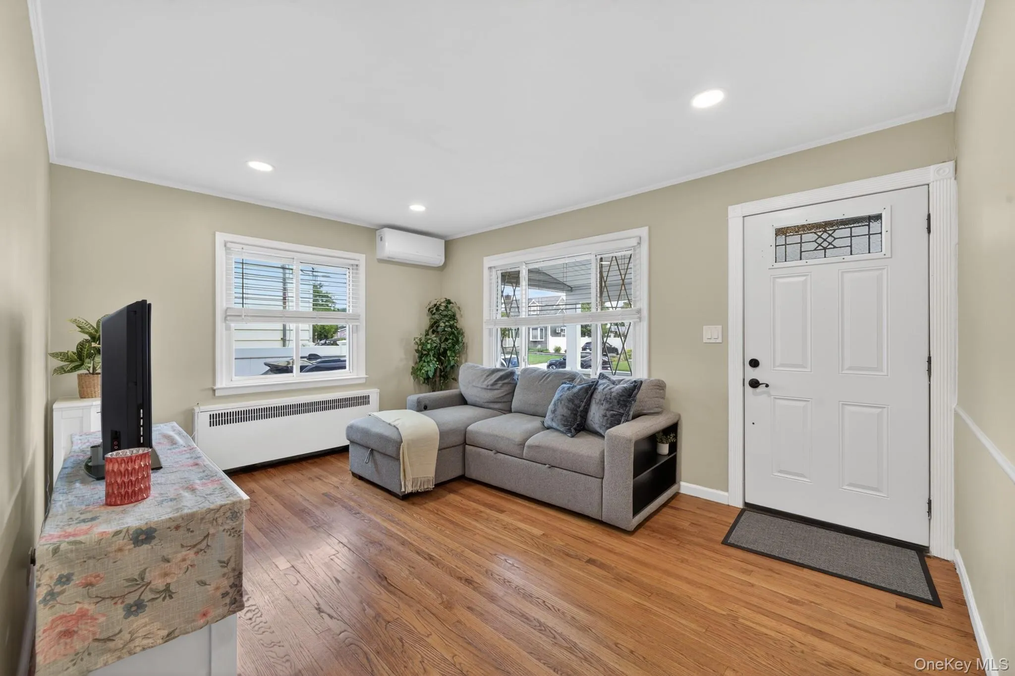 22 Kenneth Avenue, Hempstead, NY, 4 Bedrooms Bedrooms, 9 Rooms Rooms,3 BathroomsBathrooms,Residential,For Rent,Kenneth,0,1001922 22 Kenneth Avenue, Hempstead, NY, 4 Bedrooms Bedrooms, 9 Rooms Rooms,3 BathroomsBathrooms,Residential,For Rent,Kenneth,0,1001922
