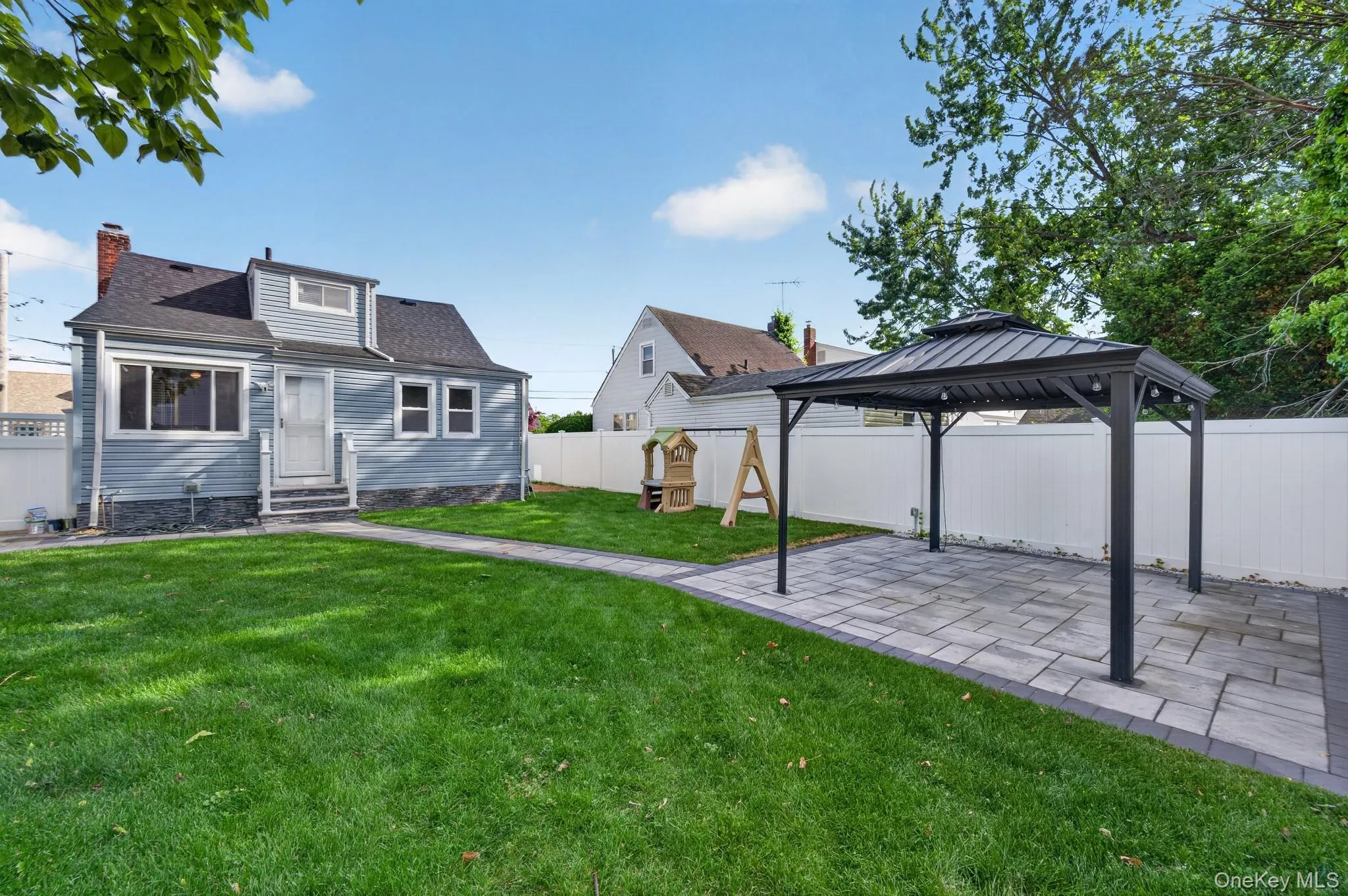 22 Kenneth Avenue, Hempstead, NY, 4 Bedrooms Bedrooms, 9 Rooms Rooms,3 BathroomsBathrooms,Residential,For Rent,Kenneth,0,1001922 22 Kenneth Avenue, Hempstead, NY, 4 Bedrooms Bedrooms, 9 Rooms Rooms,3 BathroomsBathrooms,Residential,For Rent,Kenneth,0,1001922