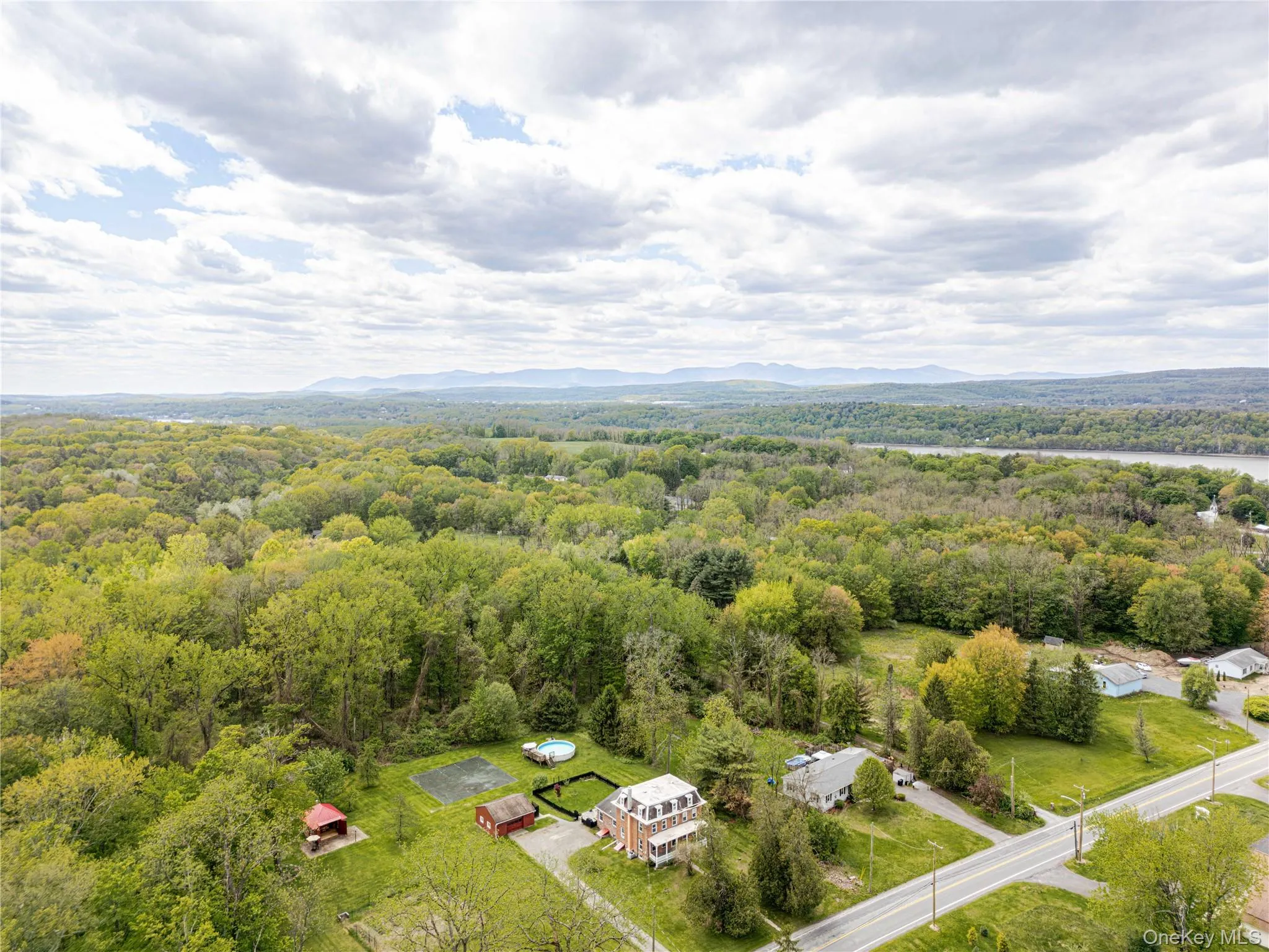 168 County Route 26A, Kinderhook, NY, 4 Bedrooms Bedrooms, 13 Rooms Rooms,2 BathroomsBathrooms,Residential,For Rent,County Route 26A,0,1001926 168 County Route 26A, Kinderhook, NY, 4 Bedrooms Bedrooms, 13 Rooms Rooms,2 BathroomsBathrooms,Residential,For Rent,County Route 26A,0,1001926