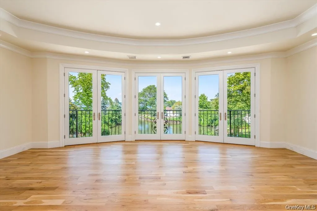 566 Shore Road, North Hempstead, NY, 6 Bedrooms Bedrooms, 12 Rooms Rooms,5 BathroomsBathrooms,Residential,For Rent,Shore,0,1001928 566 Shore Road, North Hempstead, NY, 6 Bedrooms Bedrooms, 12 Rooms Rooms,5 BathroomsBathrooms,Residential,For Rent,Shore,0,1001928
