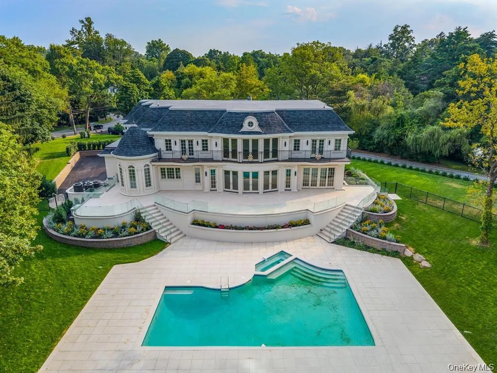 566 Shore Road, North Hempstead, NY, 6 Bedrooms Bedrooms, 12 Rooms Rooms,5 BathroomsBathrooms,Residential,For Rent,Shore,0,1001928 566 Shore Road, North Hempstead, NY, 6 Bedrooms Bedrooms, 12 Rooms Rooms,5 BathroomsBathrooms,Residential,For Rent,Shore,0,1001928