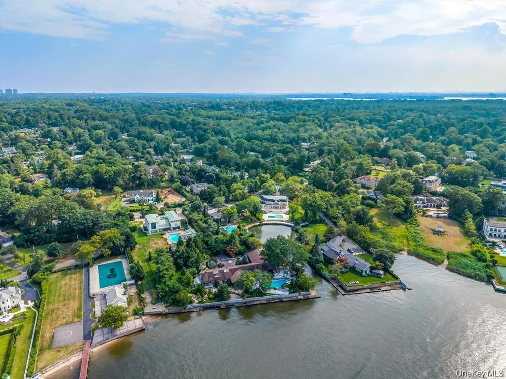 566 Shore Road, North Hempstead, NY, 6 Bedrooms Bedrooms, 12 Rooms Rooms,5 BathroomsBathrooms,Residential,For Rent,Shore,0,1001928 566 Shore Road, North Hempstead, NY, 6 Bedrooms Bedrooms, 12 Rooms Rooms,5 BathroomsBathrooms,Residential,For Rent,Shore,0,1001928