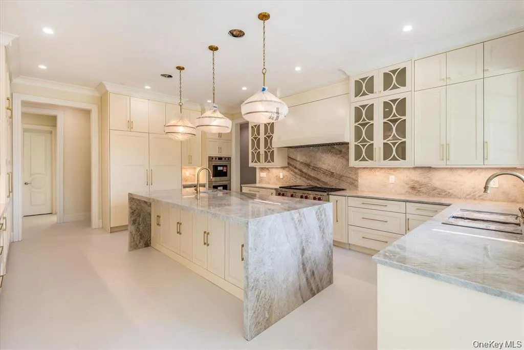 566 Shore Road, North Hempstead, NY, 6 Bedrooms Bedrooms, 12 Rooms Rooms,5 BathroomsBathrooms,Residential,For Rent,Shore,0,1001928 566 Shore Road, North Hempstead, NY, 6 Bedrooms Bedrooms, 12 Rooms Rooms,5 BathroomsBathrooms,Residential,For Rent,Shore,0,1001928