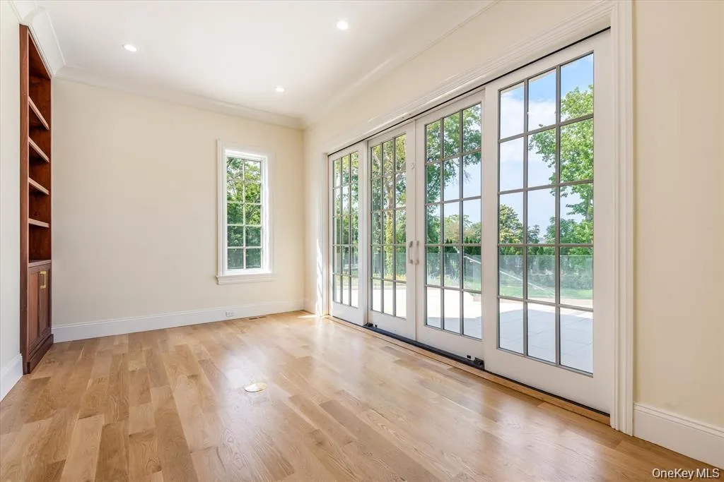 566 Shore Road, North Hempstead, NY, 6 Bedrooms Bedrooms, 12 Rooms Rooms,5 BathroomsBathrooms,Residential,For Rent,Shore,0,1001928 566 Shore Road, North Hempstead, NY, 6 Bedrooms Bedrooms, 12 Rooms Rooms,5 BathroomsBathrooms,Residential,For Rent,Shore,0,1001928