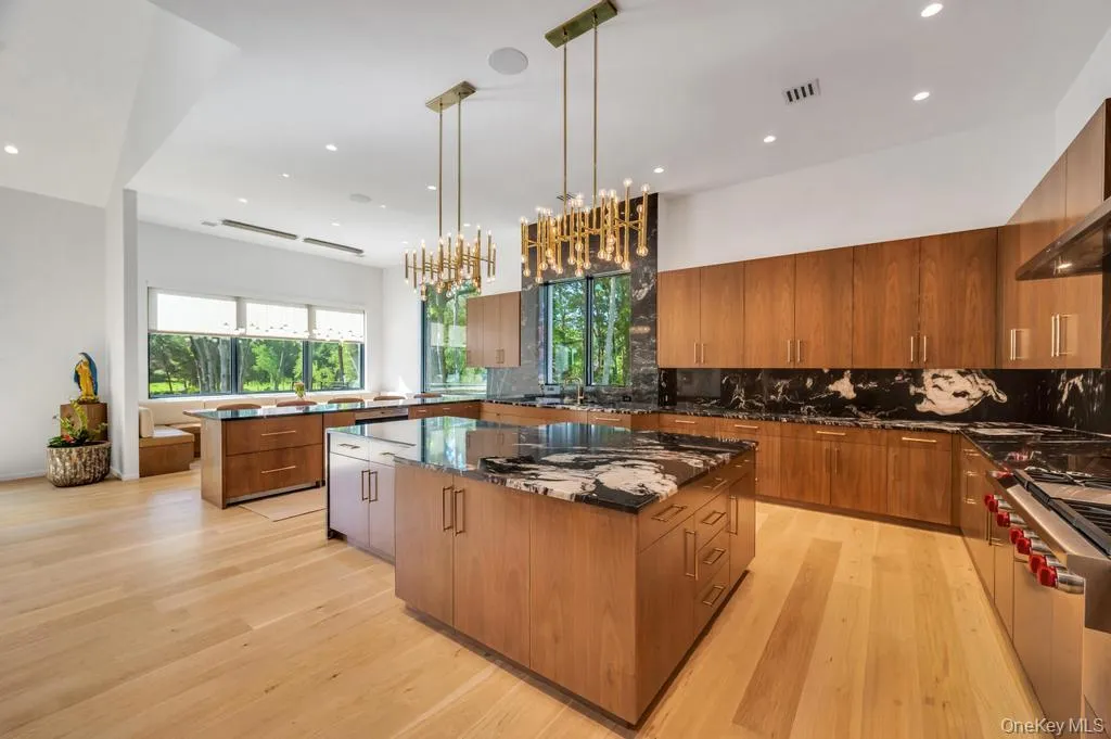 2 Chelmsford Drive, Oyster Bay, NY, 6 Bedrooms Bedrooms, 12 Rooms Rooms,5 BathroomsBathrooms,Residential,For Rent,Chelmsford,0,1001932 2 Chelmsford Drive, Oyster Bay, NY, 6 Bedrooms Bedrooms, 12 Rooms Rooms,5 BathroomsBathrooms,Residential,For Rent,Chelmsford,0,1001932