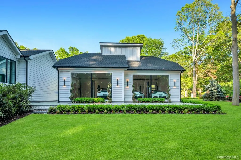 2 Chelmsford Drive, Oyster Bay, NY, 6 Bedrooms Bedrooms, 12 Rooms Rooms,5 BathroomsBathrooms,Residential,For Rent,Chelmsford,0,1001932 2 Chelmsford Drive, Oyster Bay, NY, 6 Bedrooms Bedrooms, 12 Rooms Rooms,5 BathroomsBathrooms,Residential,For Rent,Chelmsford,0,1001932