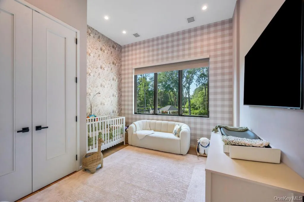 2 Chelmsford Drive, Oyster Bay, NY, 6 Bedrooms Bedrooms, 12 Rooms Rooms,5 BathroomsBathrooms,Residential,For Rent,Chelmsford,0,1001932 2 Chelmsford Drive, Oyster Bay, NY, 6 Bedrooms Bedrooms, 12 Rooms Rooms,5 BathroomsBathrooms,Residential,For Rent,Chelmsford,0,1001932
