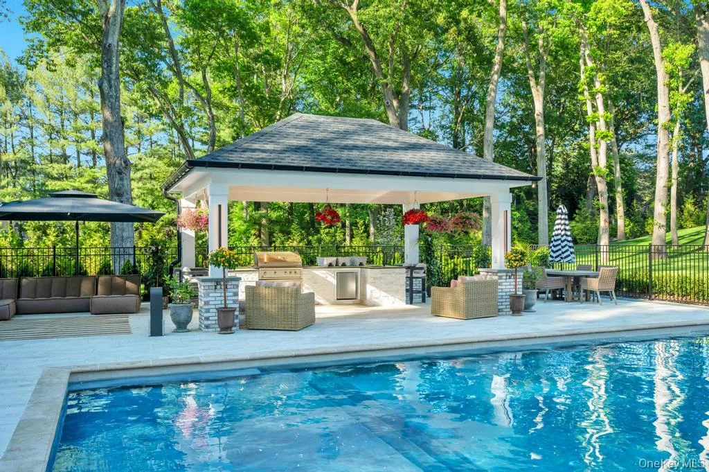 2 Chelmsford Drive, Oyster Bay, NY, 6 Bedrooms Bedrooms, 12 Rooms Rooms,5 BathroomsBathrooms,Residential,For Rent,Chelmsford,0,1001932 2 Chelmsford Drive, Oyster Bay, NY, 6 Bedrooms Bedrooms, 12 Rooms Rooms,5 BathroomsBathrooms,Residential,For Rent,Chelmsford,0,1001932