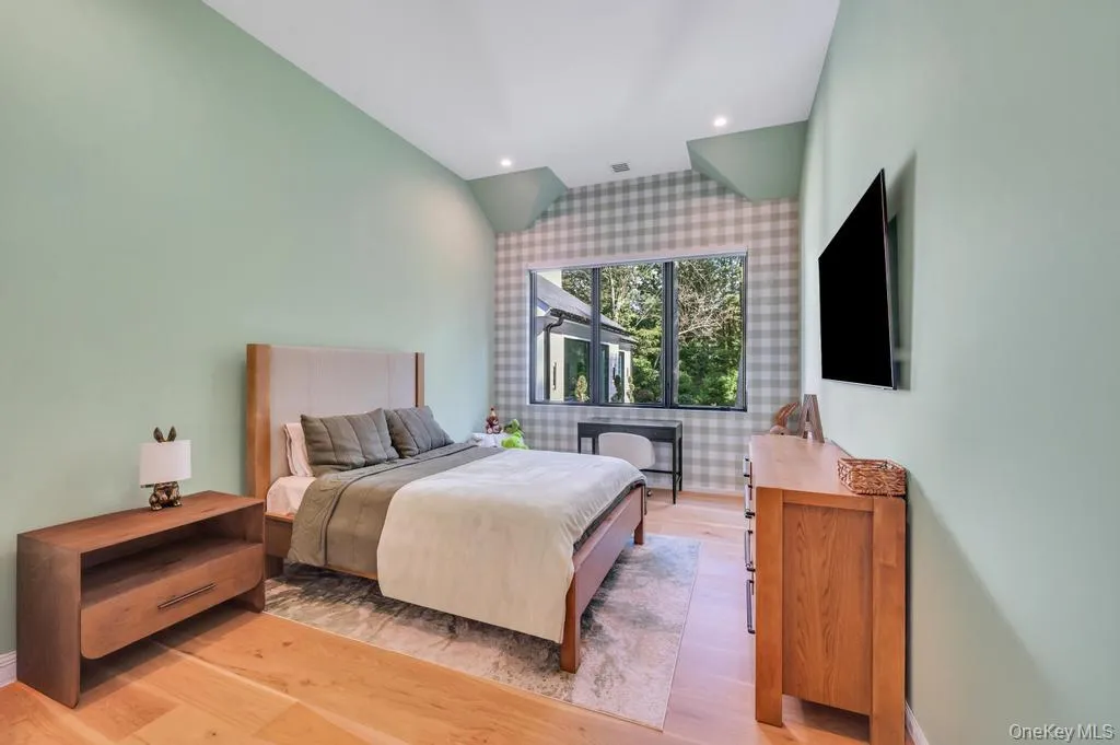 2 Chelmsford Drive, Oyster Bay, NY, 6 Bedrooms Bedrooms, 12 Rooms Rooms,5 BathroomsBathrooms,Residential,For Rent,Chelmsford,0,1001932 2 Chelmsford Drive, Oyster Bay, NY, 6 Bedrooms Bedrooms, 12 Rooms Rooms,5 BathroomsBathrooms,Residential,For Rent,Chelmsford,0,1001932