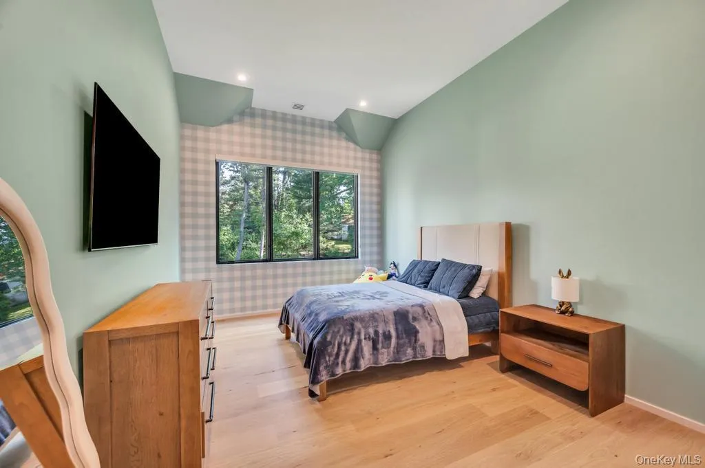 2 Chelmsford Drive, Oyster Bay, NY, 6 Bedrooms Bedrooms, 12 Rooms Rooms,5 BathroomsBathrooms,Residential,For Rent,Chelmsford,0,1001932 2 Chelmsford Drive, Oyster Bay, NY, 6 Bedrooms Bedrooms, 12 Rooms Rooms,5 BathroomsBathrooms,Residential,For Rent,Chelmsford,0,1001932