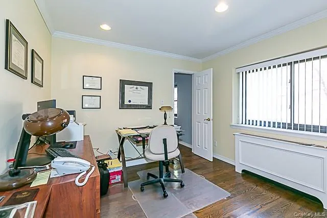 21 Canterbury Road, North Hempstead, NY, 3 Bedrooms Bedrooms, 6 Rooms Rooms,2 BathroomsBathrooms,Residential Sale,For Rent,Canterbury,0,1001936 21 Canterbury Road, North Hempstead, NY, 3 Bedrooms Bedrooms, 6 Rooms Rooms,2 BathroomsBathrooms,Residential Sale,For Rent,Canterbury,0,1001936