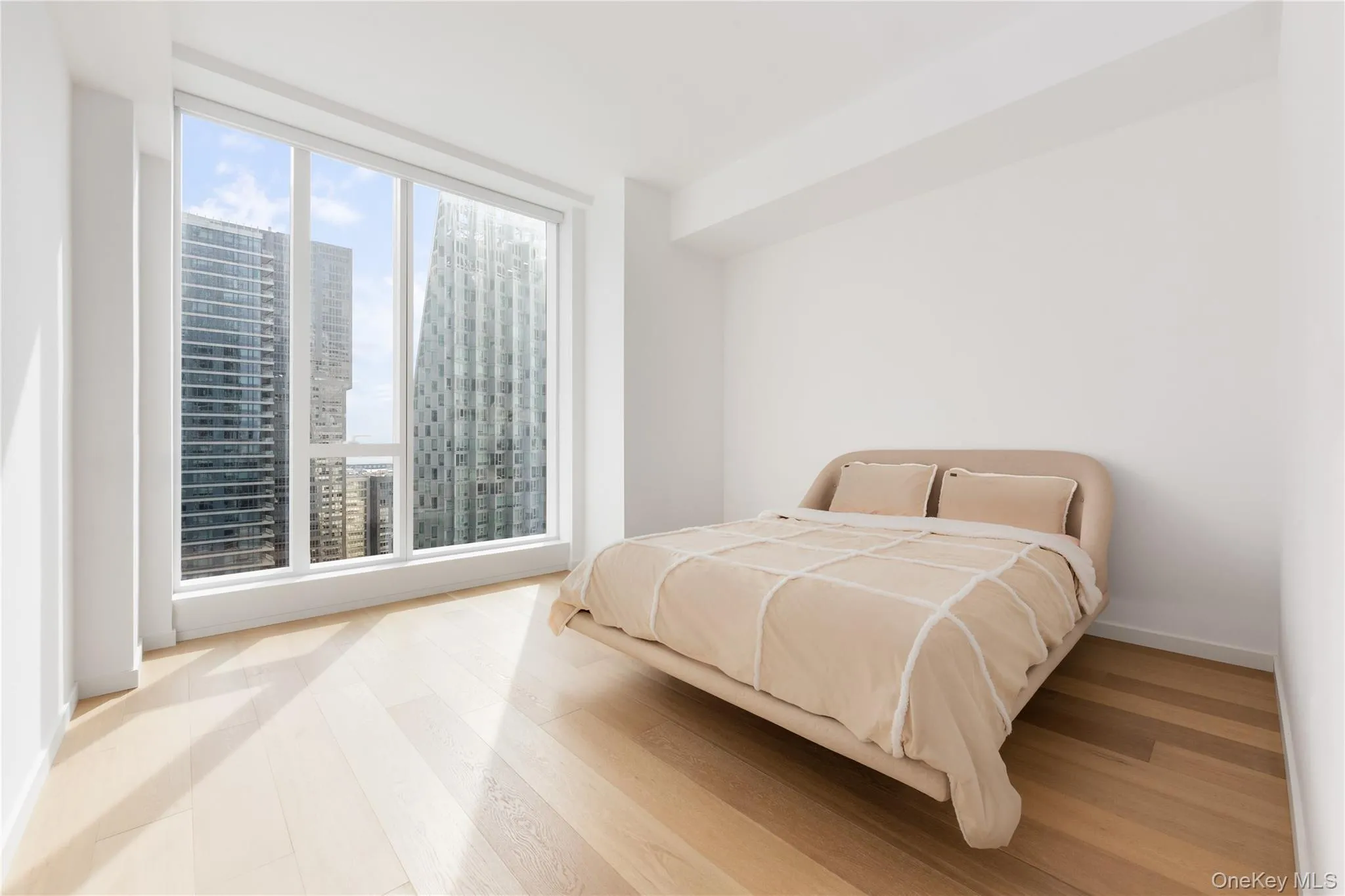 1 End Avenue, New York, NY, 2 Bedrooms Bedrooms, 5 Rooms Rooms,2 BathroomsBathrooms,Residential Lease,For Rent,End,0,1001937 1 End Avenue, New York, NY, 2 Bedrooms Bedrooms, 5 Rooms Rooms,2 BathroomsBathrooms,Residential Lease,For Rent,End,0,1001937