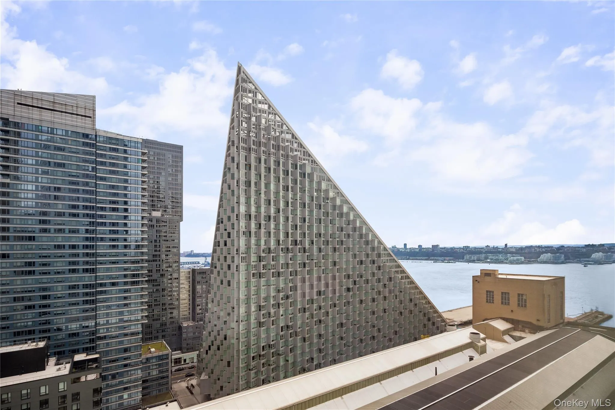 1 End Avenue, New York, NY, 2 Bedrooms Bedrooms, 5 Rooms Rooms,2 BathroomsBathrooms,Residential Lease,For Rent,End,0,1001937 1 End Avenue, New York, NY, 2 Bedrooms Bedrooms, 5 Rooms Rooms,2 BathroomsBathrooms,Residential Lease,For Rent,End,0,1001937
