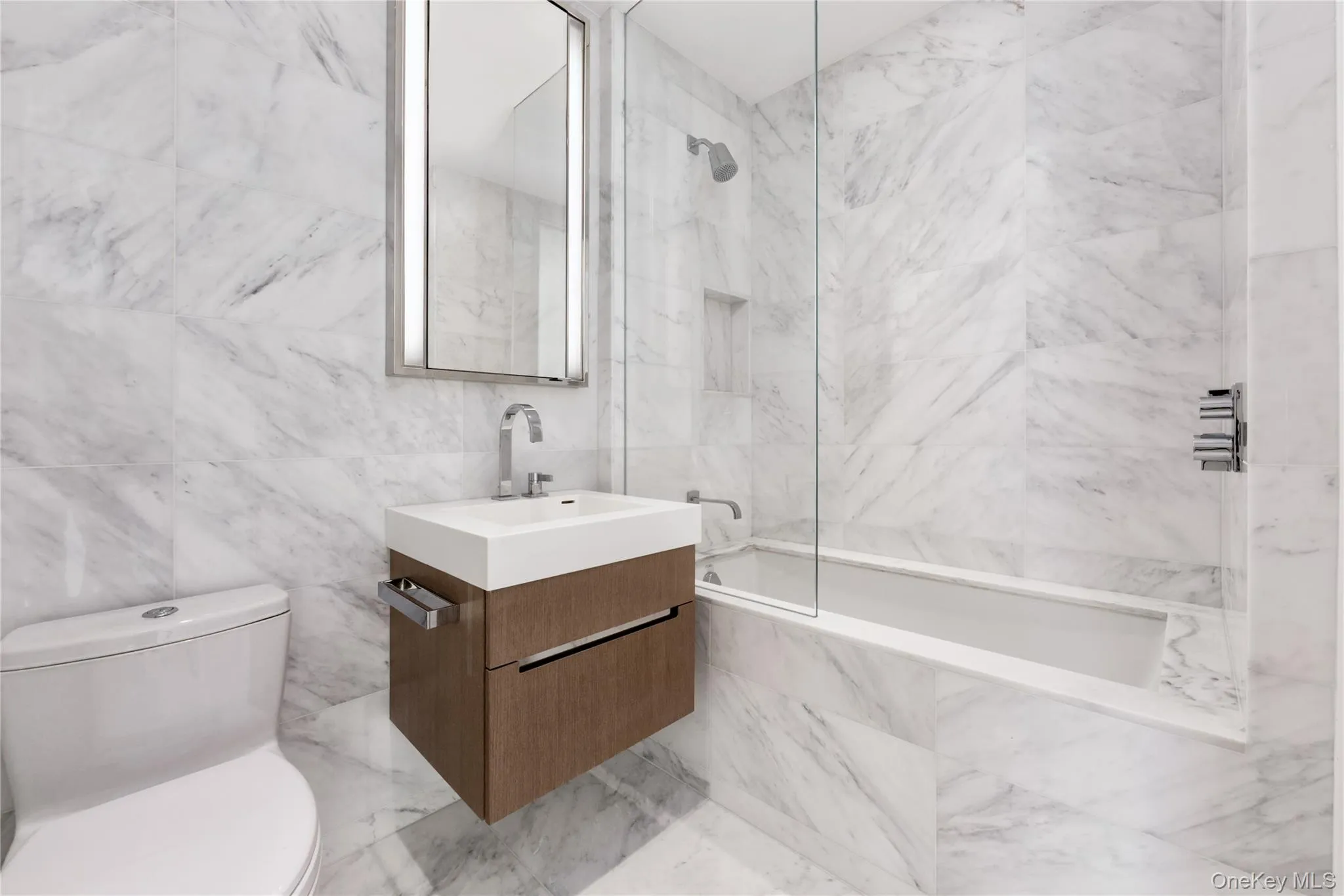 1 End Avenue, New York, NY, 2 Bedrooms Bedrooms, 5 Rooms Rooms,2 BathroomsBathrooms,Residential Lease,For Rent,End,0,1001937 1 End Avenue, New York, NY, 2 Bedrooms Bedrooms, 5 Rooms Rooms,2 BathroomsBathrooms,Residential Lease,For Rent,End,0,1001937