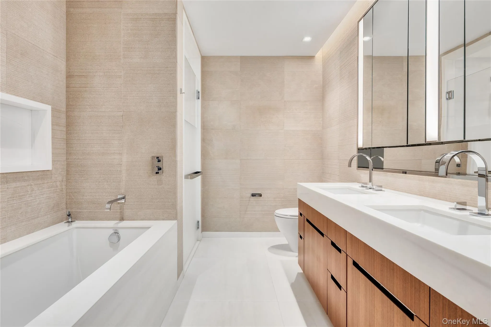 1 End Avenue, New York, NY, 2 Bedrooms Bedrooms, 5 Rooms Rooms,2 BathroomsBathrooms,Residential Lease,For Rent,End,0,1001937 1 End Avenue, New York, NY, 2 Bedrooms Bedrooms, 5 Rooms Rooms,2 BathroomsBathrooms,Residential Lease,For Rent,End,0,1001937