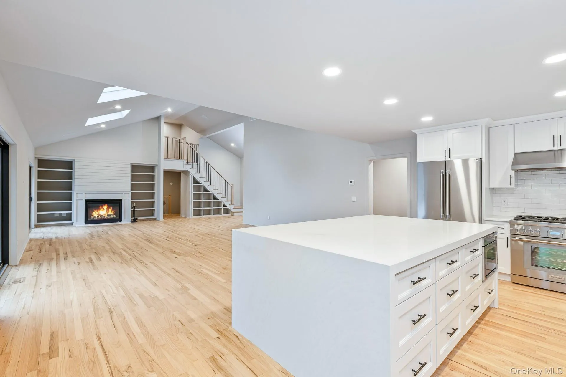 10 Jeffrey Lane, Southampton, NY, 6 Bedrooms Bedrooms, 9 Rooms Rooms,6 BathroomsBathrooms,Residential,For Rent,Jeffrey,0,KEY1001943 10 Jeffrey Lane, Southampton, NY, 6 Bedrooms Bedrooms, 9 Rooms Rooms,6 BathroomsBathrooms,Residential,For Rent,Jeffrey,0,KEY1001943