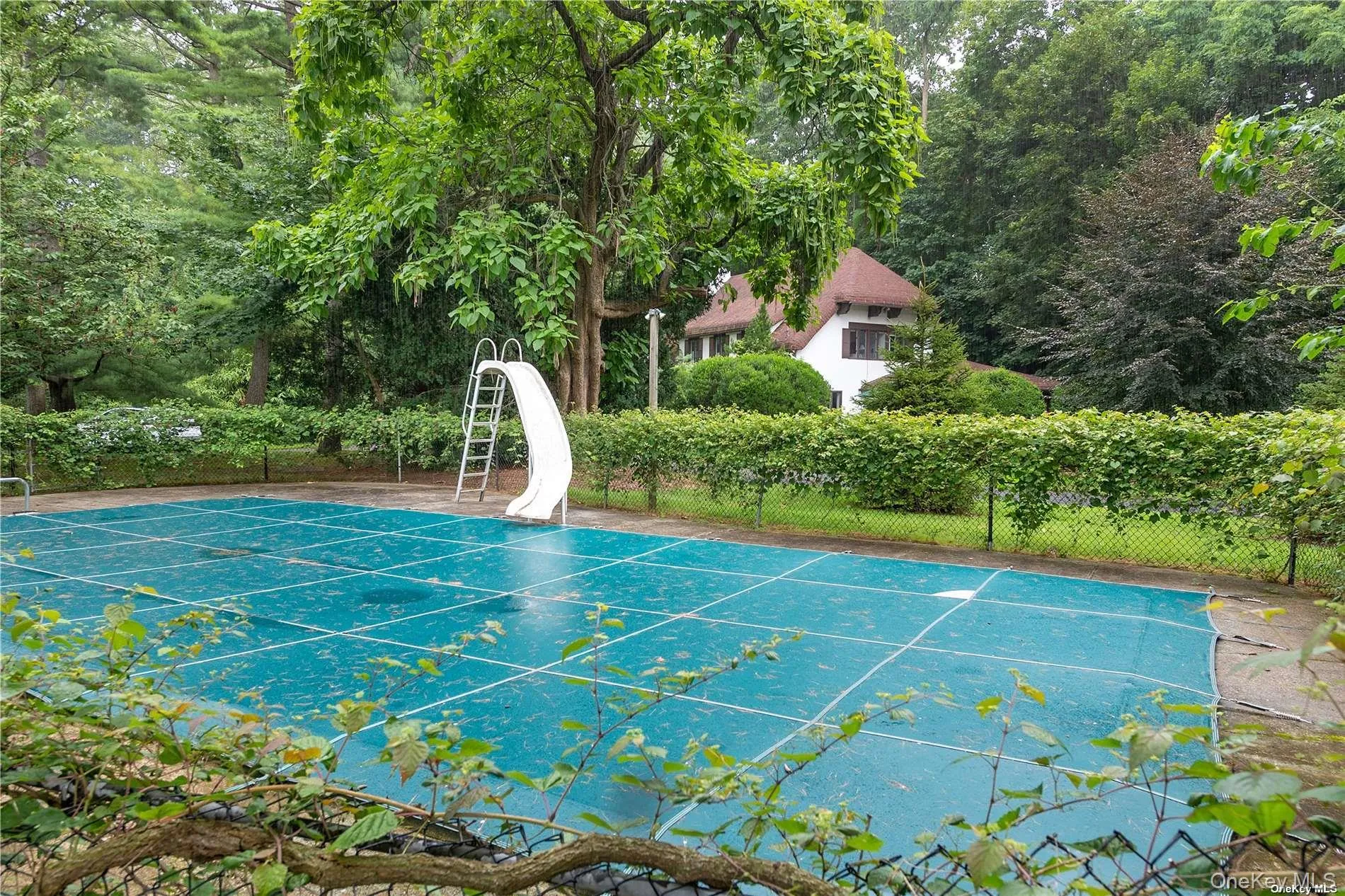 Pool Pool