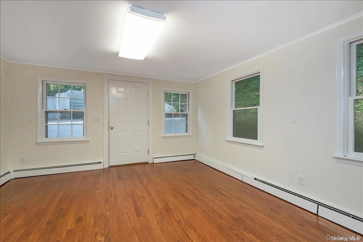 Office/Studio/Bedroom Office/Studio/Bedroom