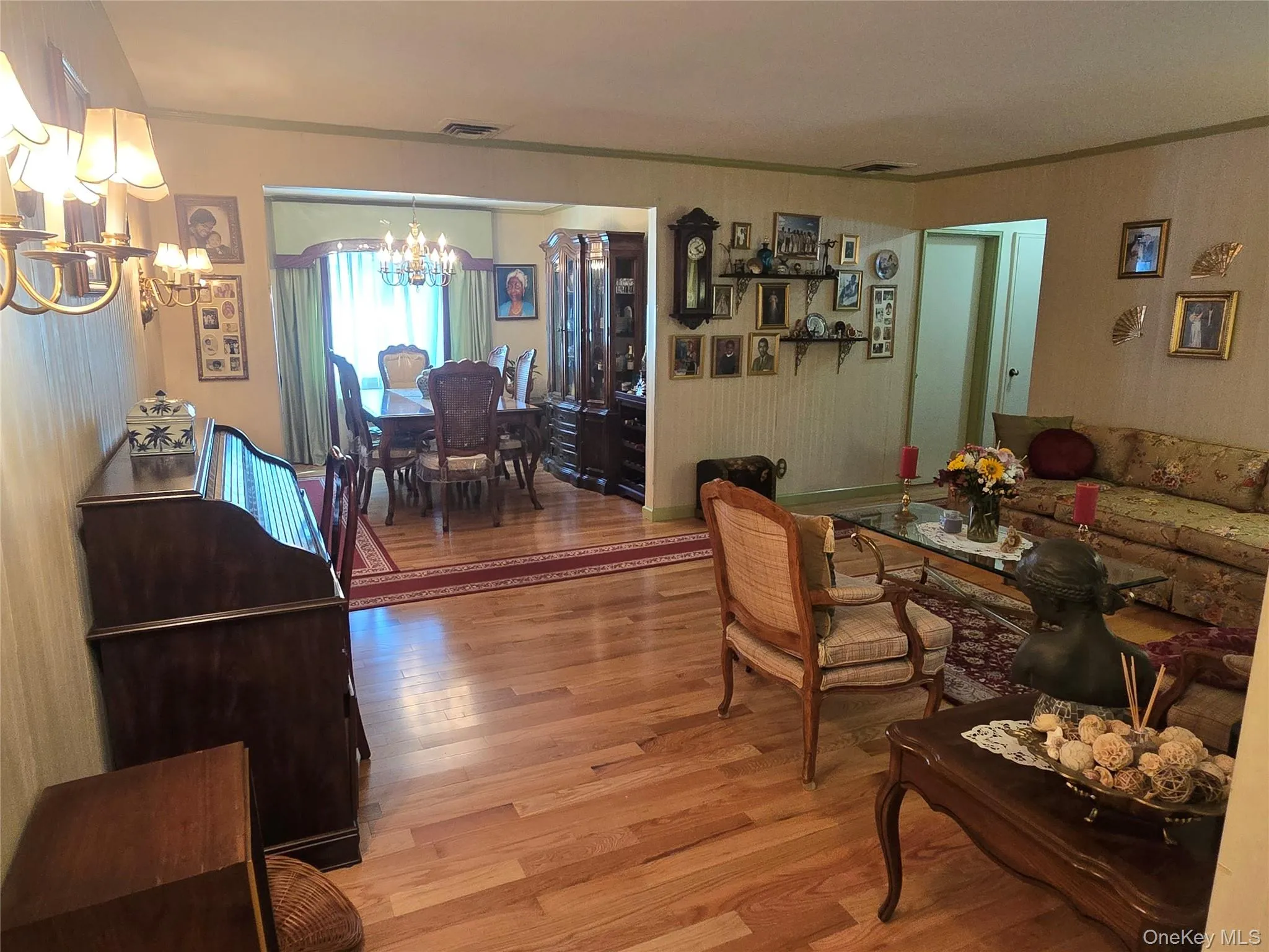 2127 Leighton Road, Hempstead, NY, 3 Bedrooms Bedrooms, 6 Rooms Rooms,2 BathroomsBathrooms,Residential Sale,For Rent,Leighton,0,1001947 2127 Leighton Road, Hempstead, NY, 3 Bedrooms Bedrooms, 6 Rooms Rooms,2 BathroomsBathrooms,Residential Sale,For Rent,Leighton,0,1001947