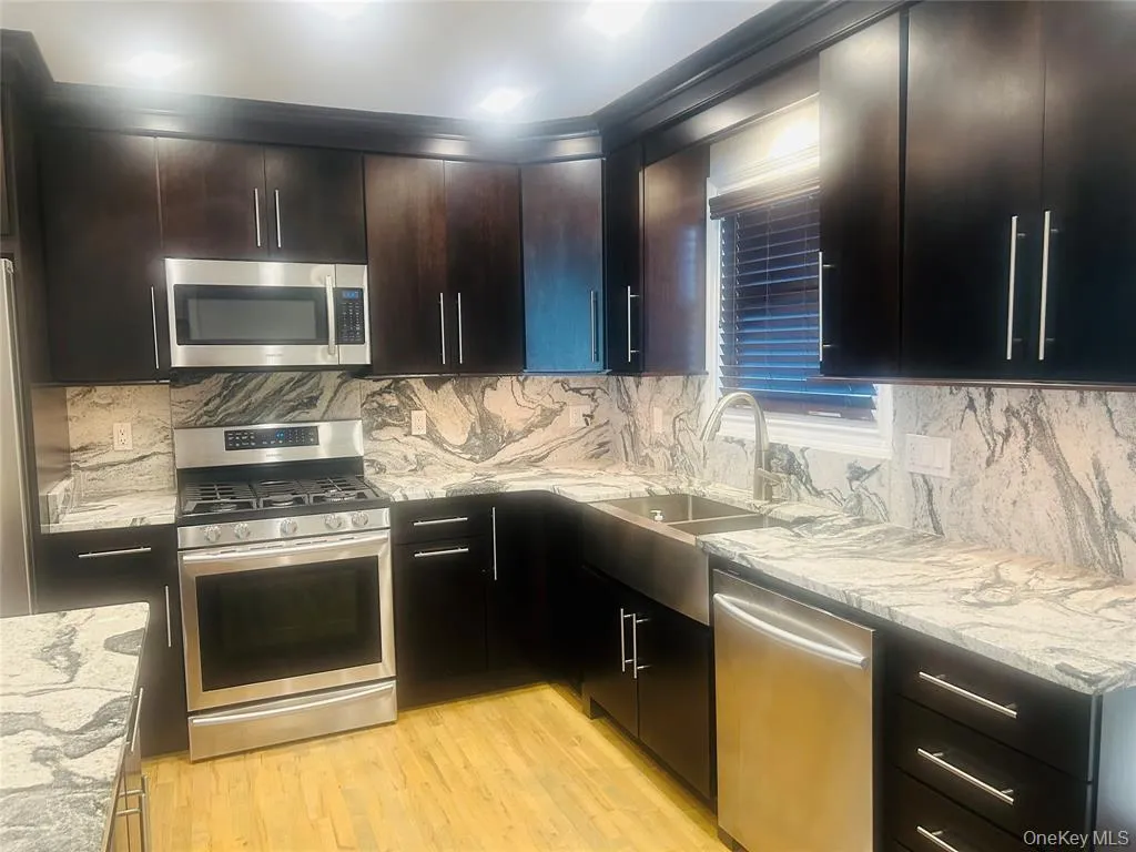113 Alicia Drive, Babylon, NY, 2 Bedrooms Bedrooms, 5 Rooms Rooms,2 BathroomsBathrooms,Residential Lease,For Rent,Alicia,0,1001949 113 Alicia Drive, Babylon, NY, 2 Bedrooms Bedrooms, 5 Rooms Rooms,2 BathroomsBathrooms,Residential Lease,For Rent,Alicia,0,1001949